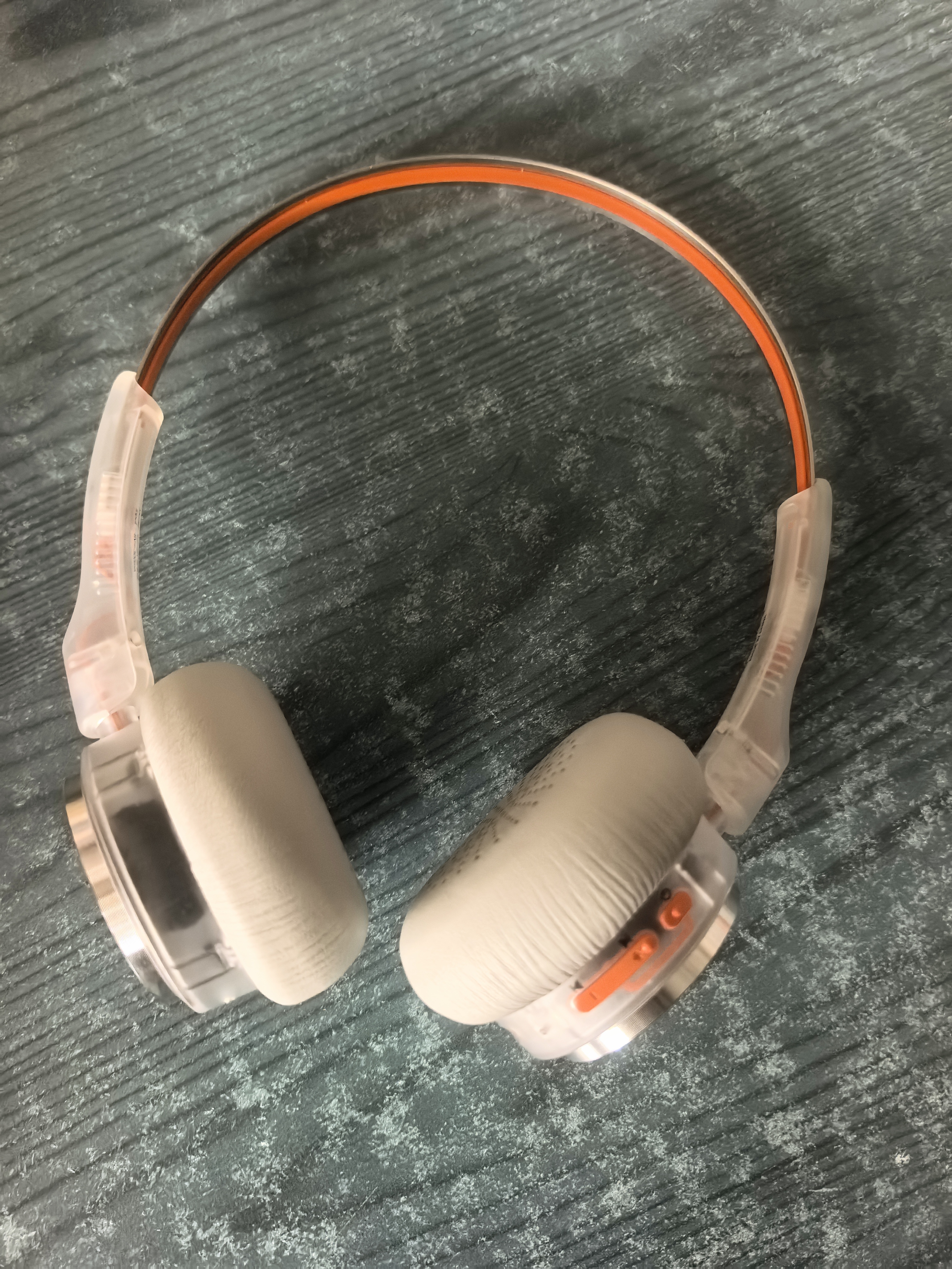 iKF R1探索版复古头戴式蓝牙耳机HiFi高音质时尚穿搭小头戴未来感透明机身高颜值拍照出片氛围感 松灰 实拍图