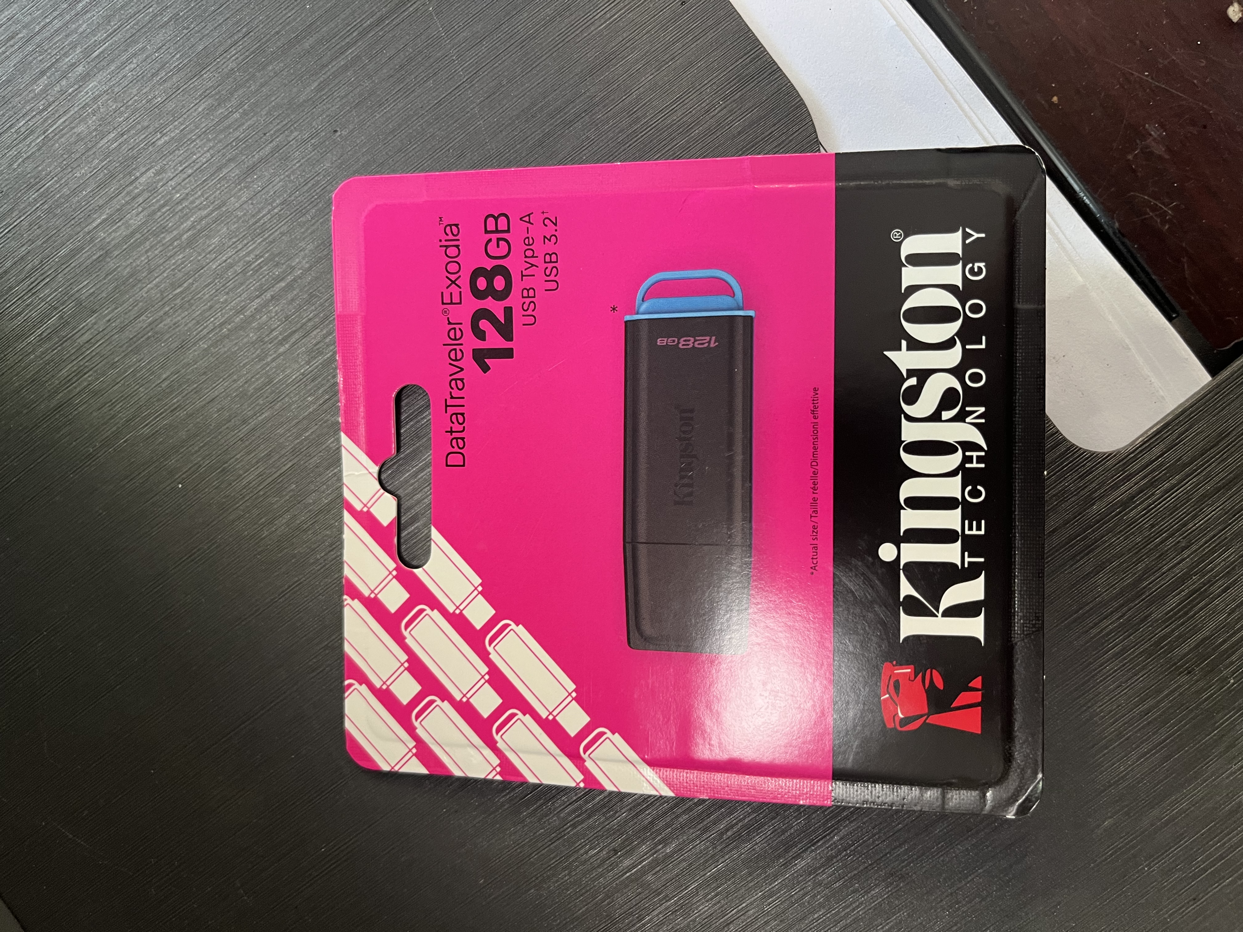 金士顿（Kingston）128GB USB3.2 Gen 1 U盘 DTXG2 大容量U盘 多彩钥匙环 轻巧便携 学习办公投标电脑车载优盘 实拍图