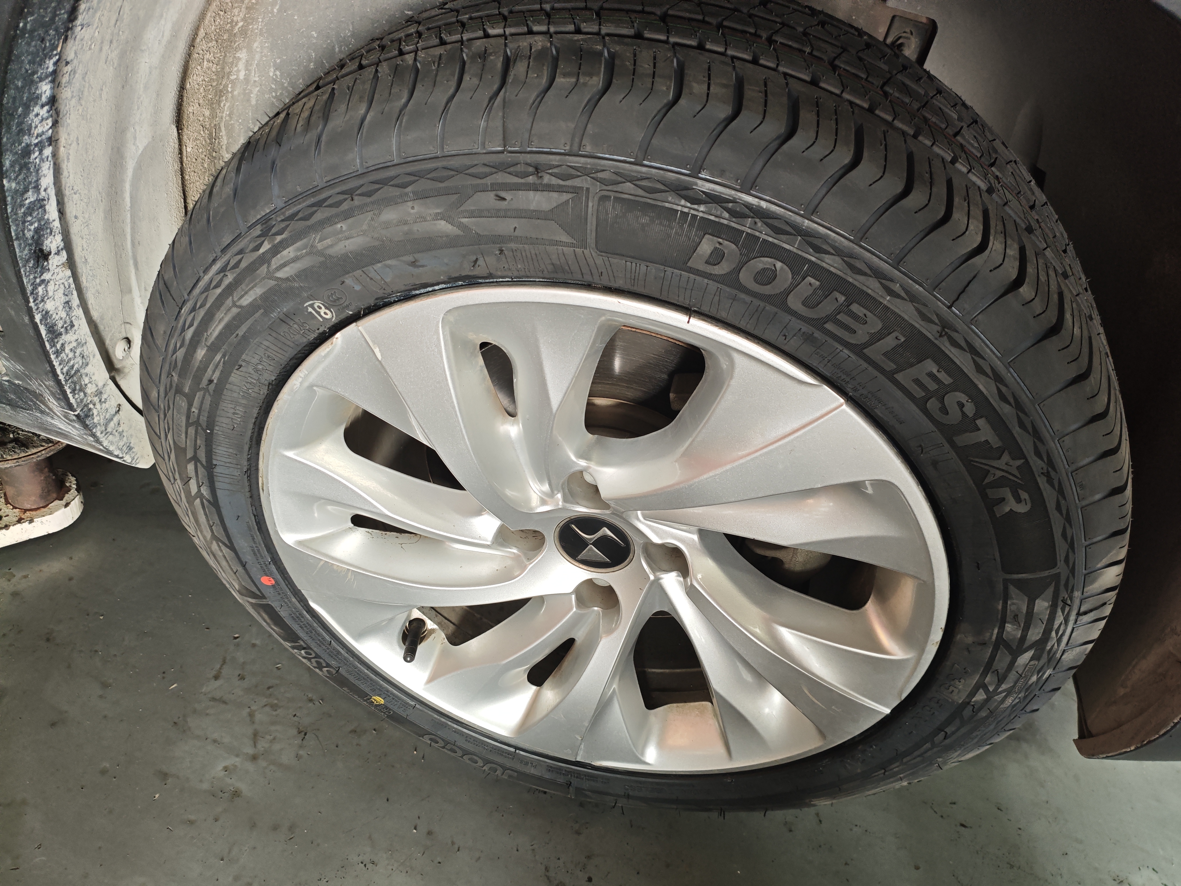 双星JUOGO轮胎 235/55R17 103V X31 适配途观/君越/奥迪Q3 实拍图