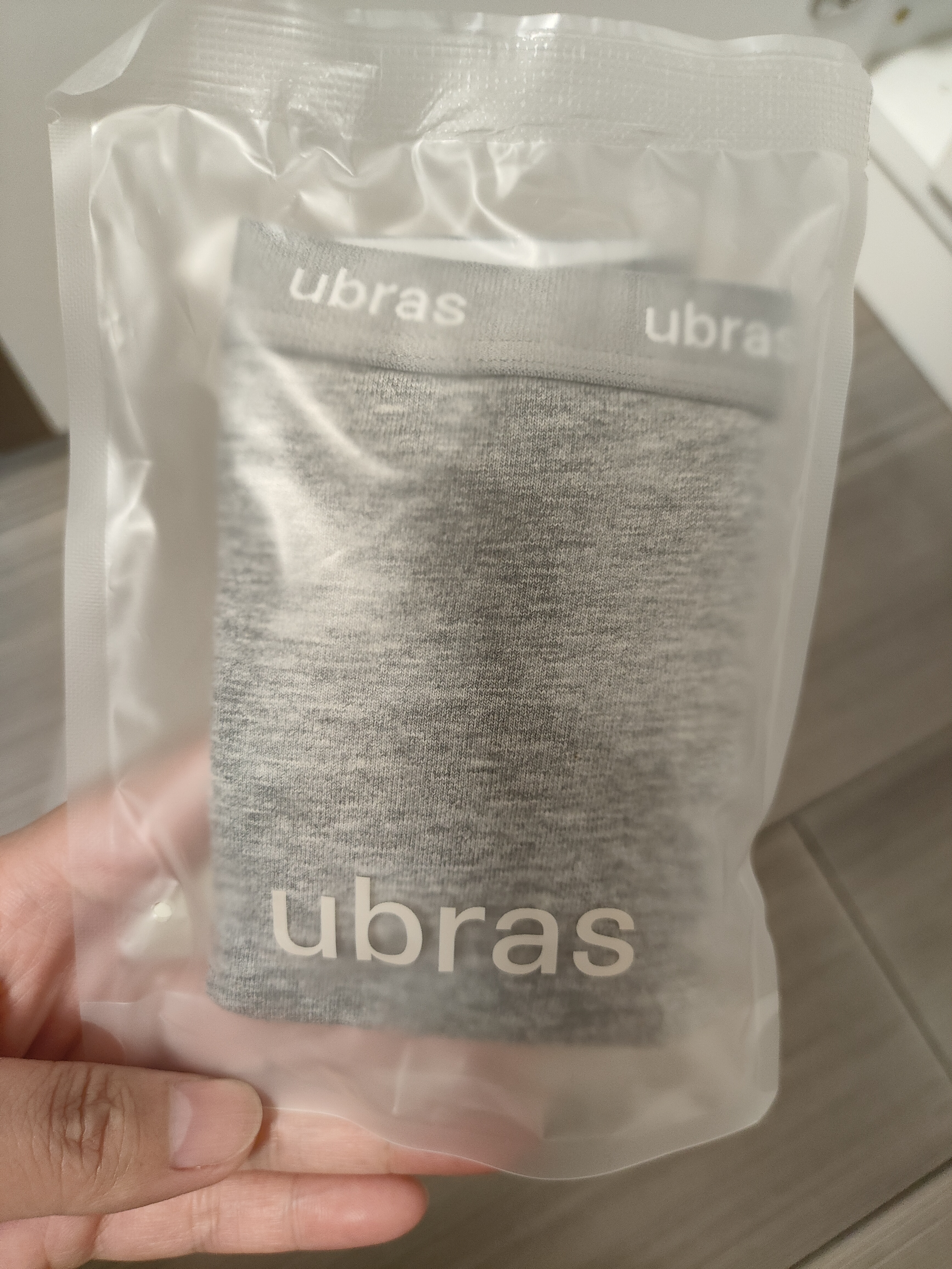 ubras26年新款平角纯棉女短裤透气内裤女士15A抗菌加长裆包臀四角内裤 黑色+中花灰色+白色 织带平角款 M 实拍图