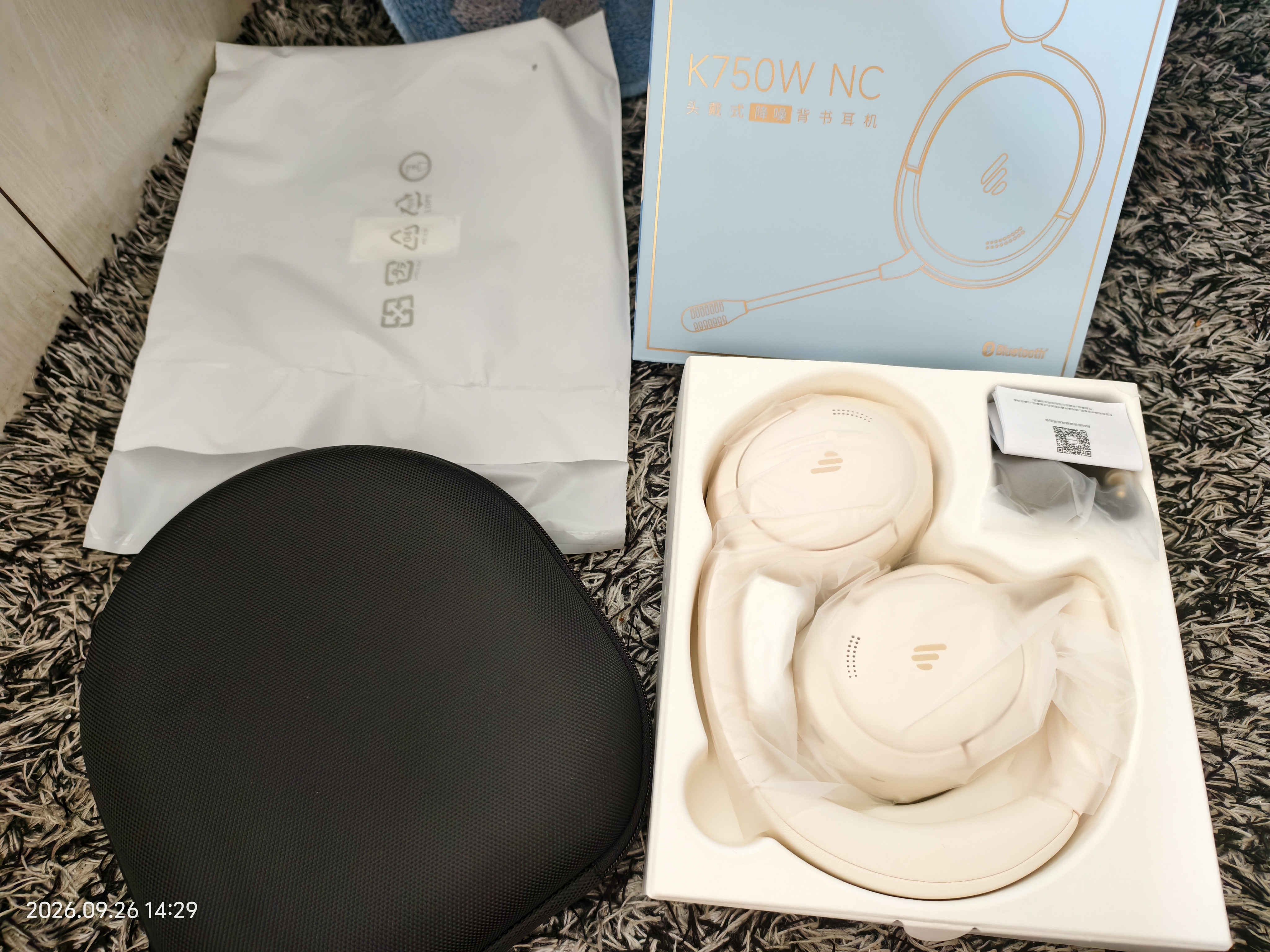 漫步者（EDIFIER）【2026年新品】K750W NC 头戴式降噪耳返蓝牙耳机 智能学习耳机 AI翻译 英语诵读背书神器 云岩白 实拍图