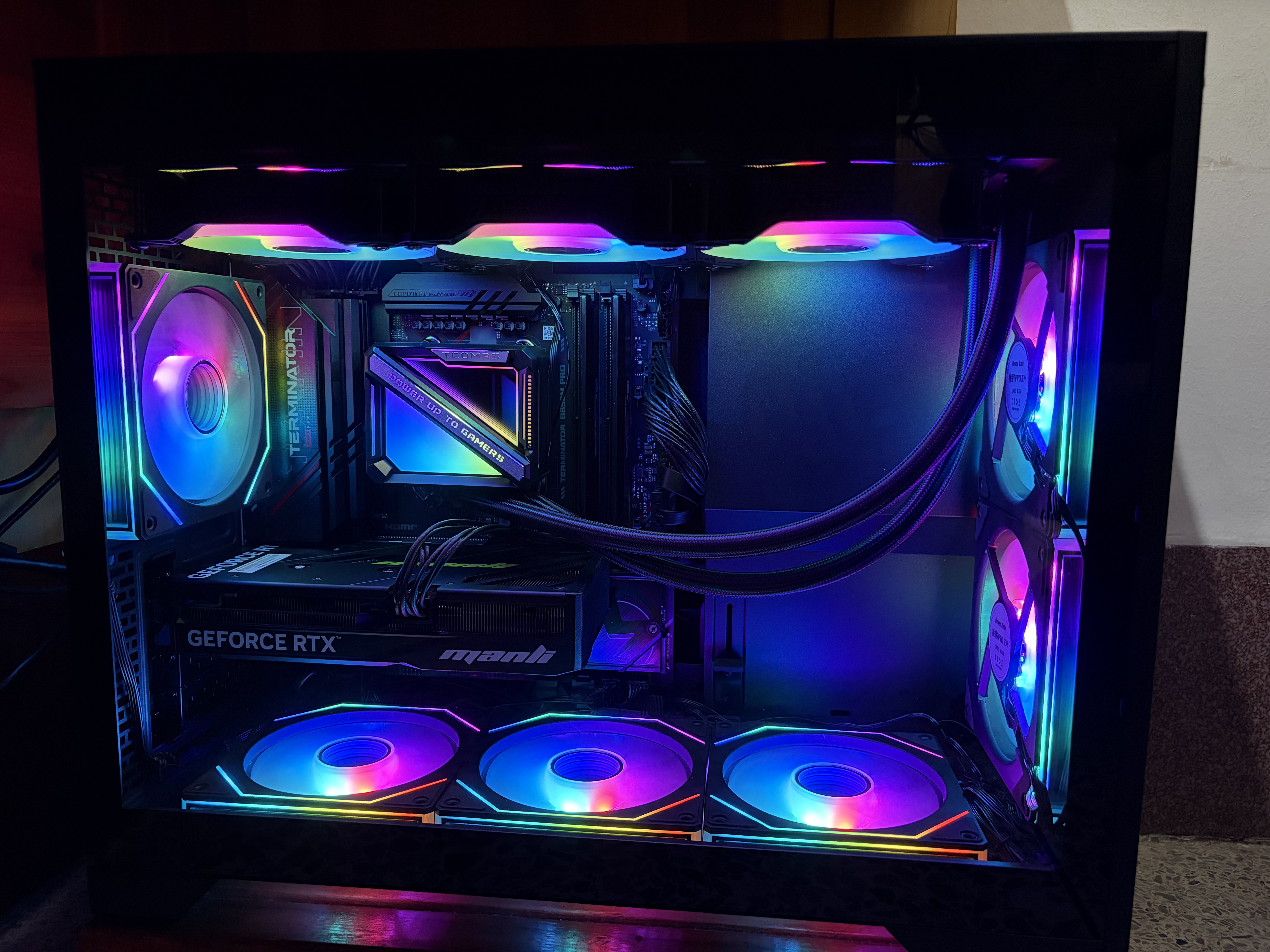 追风者（PHANTEKS）XT M3小旋风MATX黑色侧透散热台式电脑桌面小机箱(360水冷/9风扇位/四槽PCI/Type-C 20Gb)  实拍图