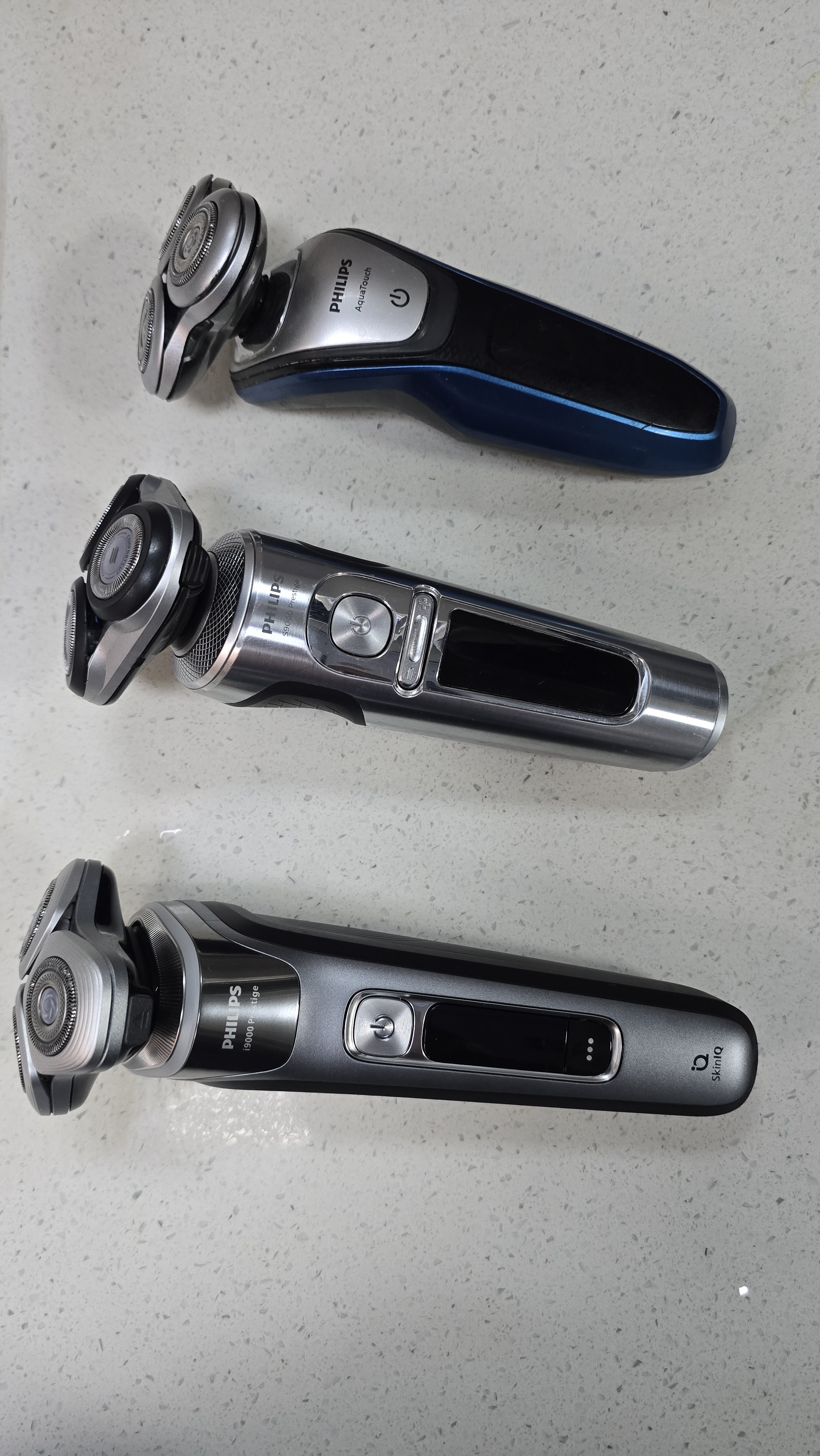 飞利浦（PHILIPS）【进口爆款礼盒】电动剃须刀刮胡刀 荷兰原装进口 旋护新9系Pro XP9202 生日礼物送长辈送父母 实拍图