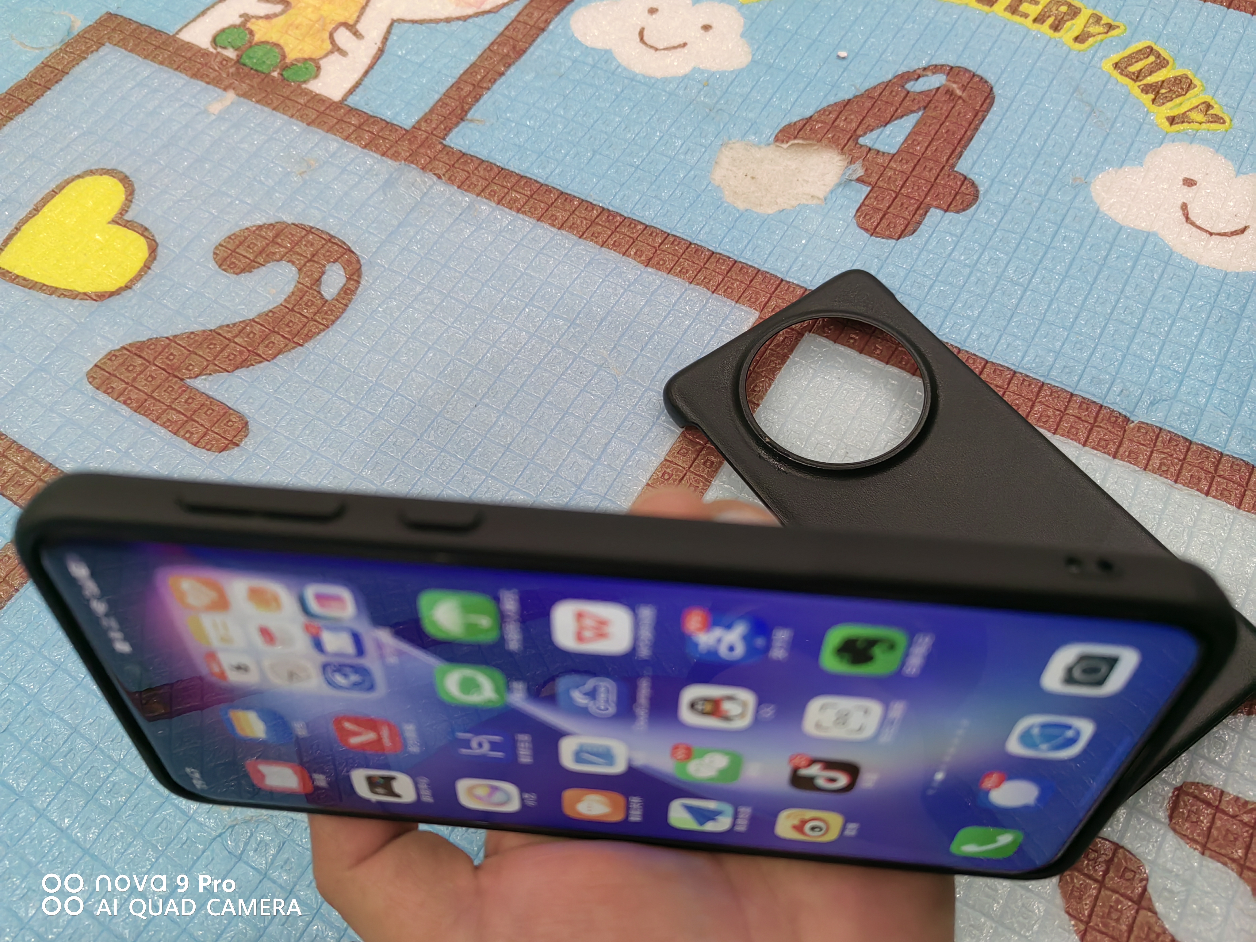 蓝猩先生 适用华为Mate60pro手机壳 HUAWEIMate60pro+保护套护甲超薄防摔保护壳  实拍图