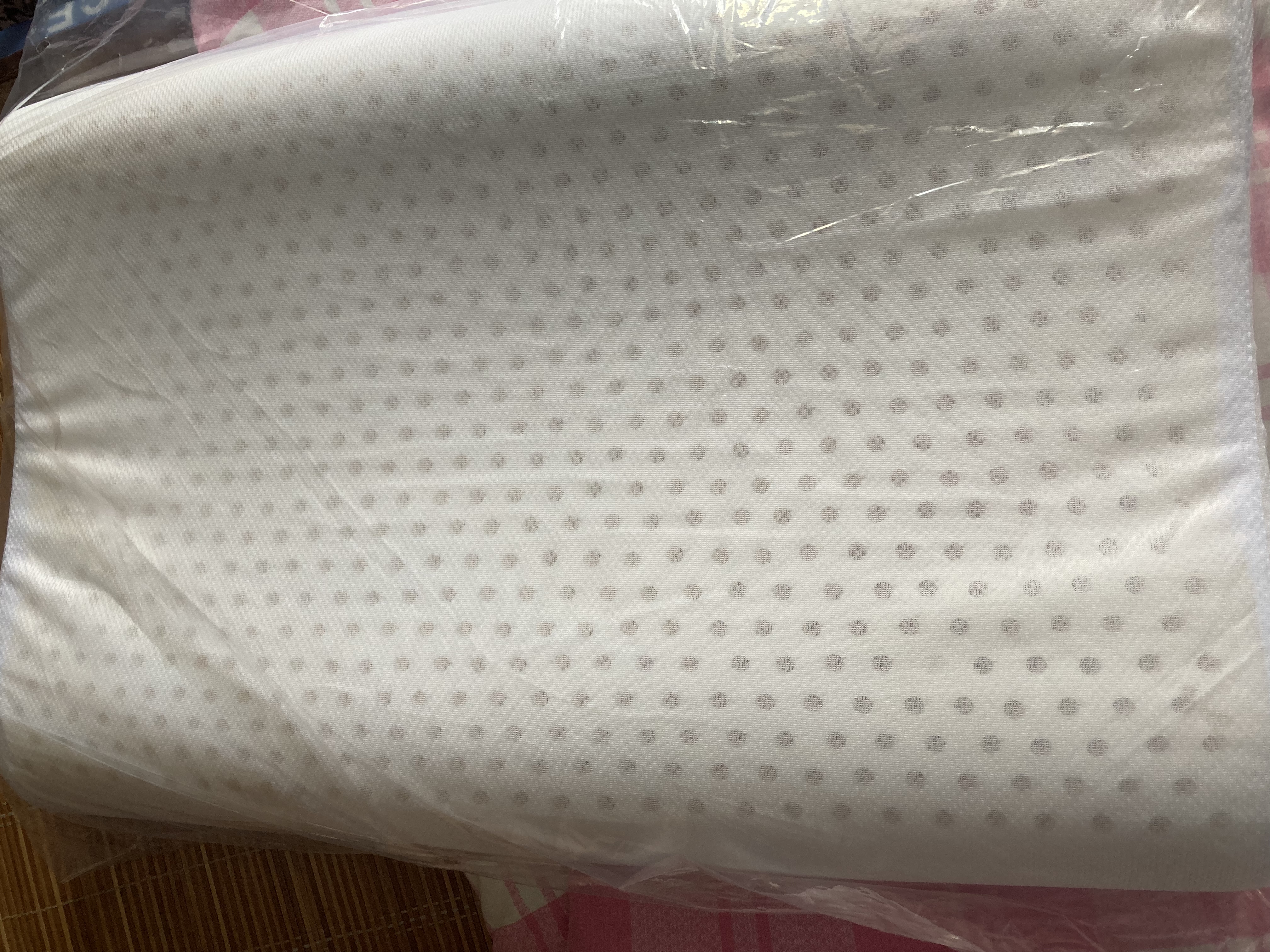 南极人（Nanjiren）泰国乳胶枕头护颈枕一对家用记忆颈椎枕芯双人酒店深度睡觉高整头 泰国进口-三曲线款 一对 40x60cm【 2只装】 实拍图