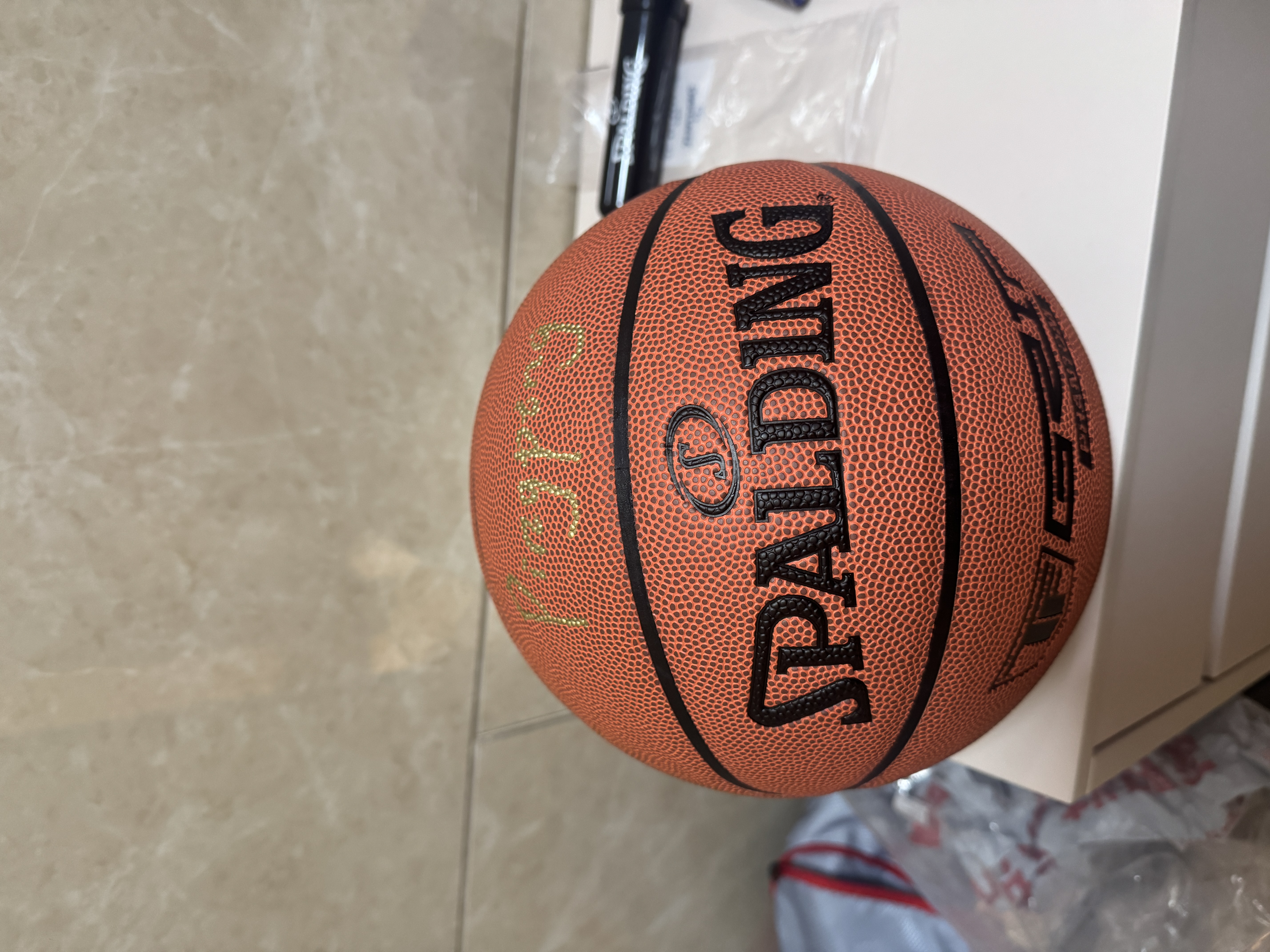 斯伯丁（SPALDING）篮球TF-Grip Control系列七号室内外通用PU篮球76-874YREV1 实拍图