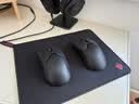雷蛇（Razer）毒蝰V2pro专业版无线鼠标 电竞游戏 轻量化 对称型  黑色(附专用防滑贴+Type-C充电接口) 实拍图