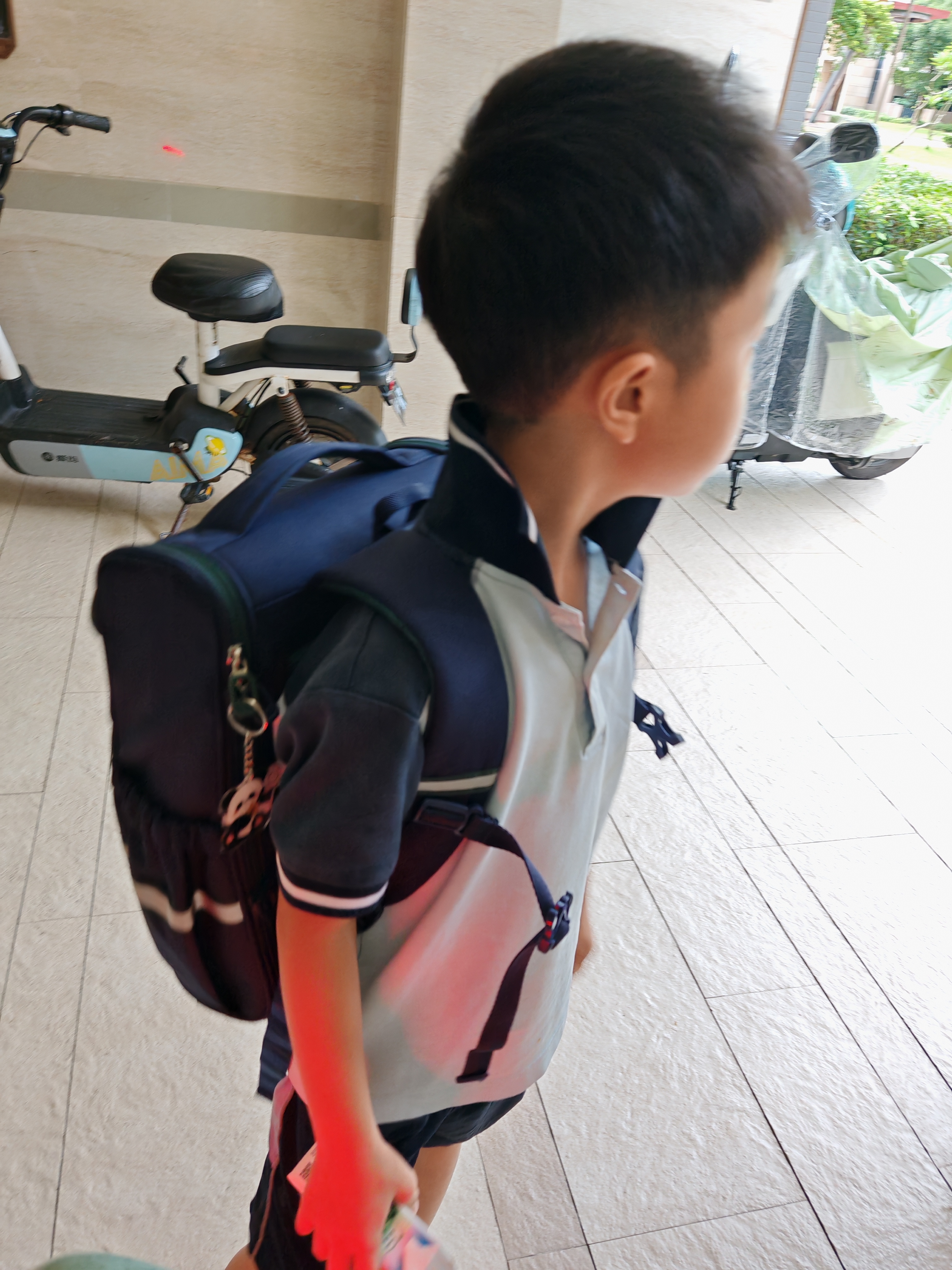 卡拉羊书包小学生1-3-6年级儿童减负防下坠大容量男女生双肩包背包 实拍图