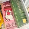 好利来×Hello Kitty联名半熟芝士糕点树莓巧克力味零食糕早餐下午茶 树莓巧克力味5枚*2盒 共360g 实拍图