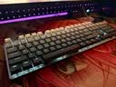 罗技（Logitech）K845机械键盘 有线键盘 办公电脑打字键盘  电竞游戏发光全尺寸个性化定制键帽 K845青轴+极昼透光键帽 实拍图