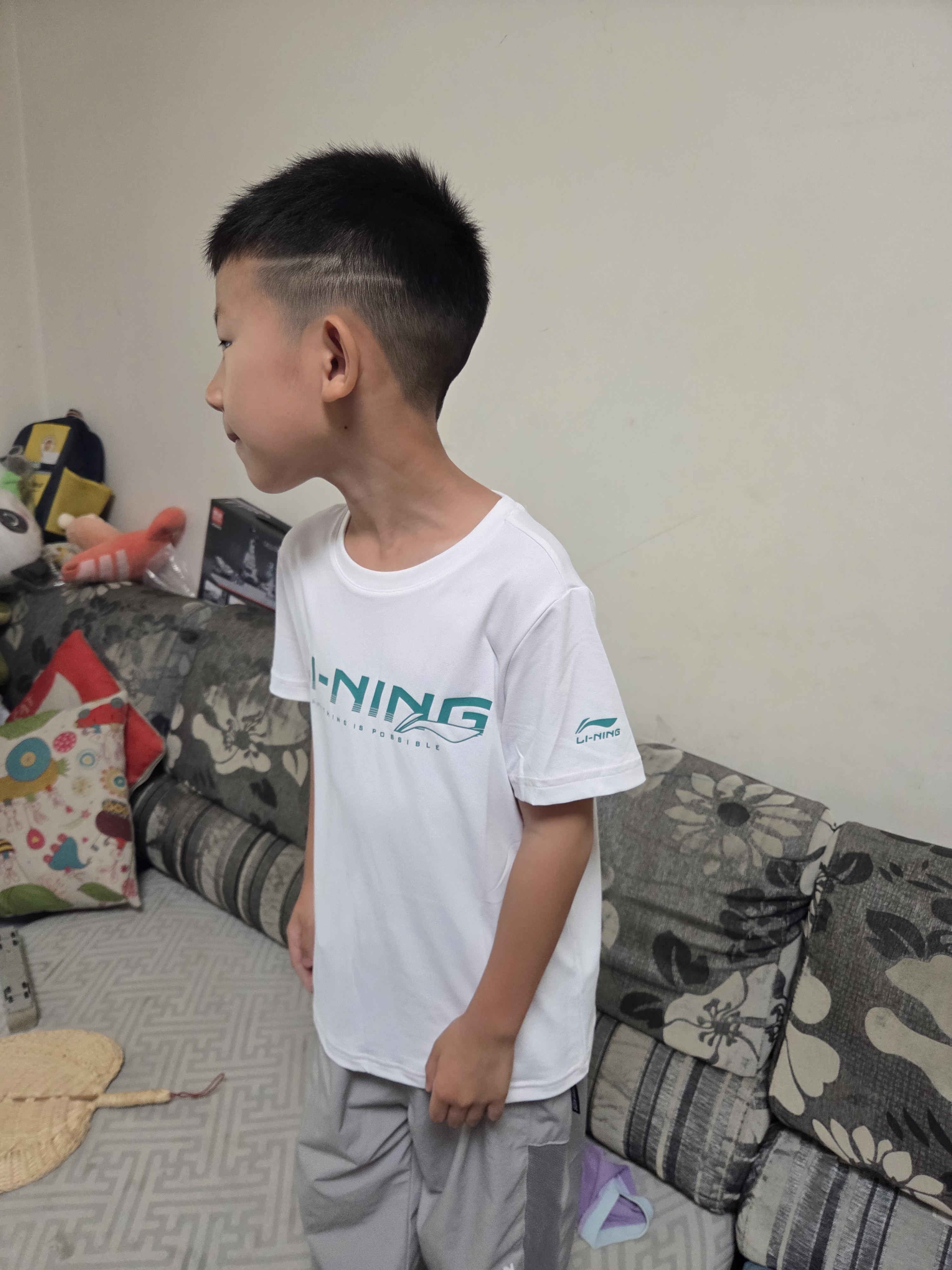 李宁童装儿童短袖t恤男女小大童吸湿排汗亲肤弹力速干衣130YTSW183-1 实拍图