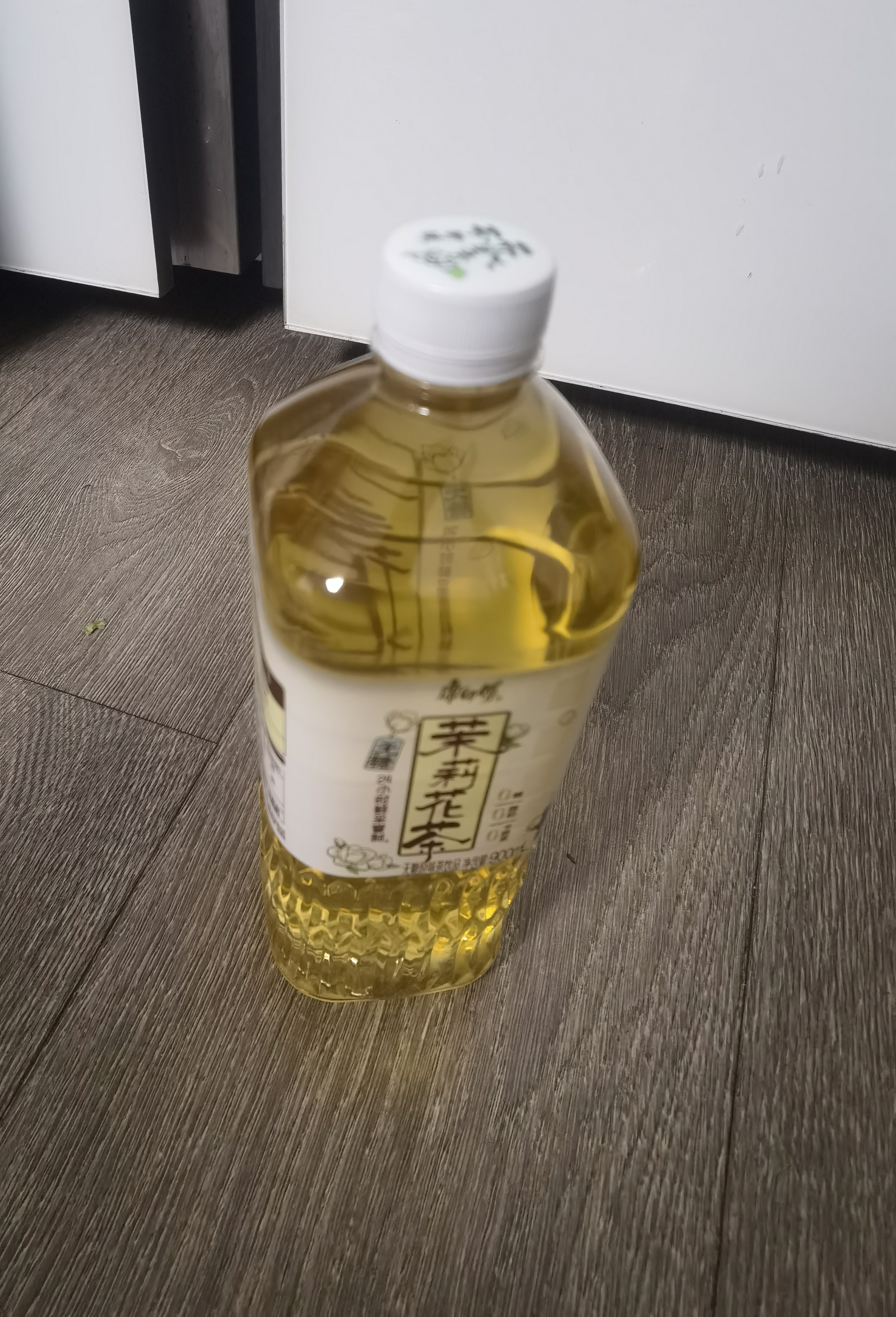 康师傅无糖茉莉花茶900ml*8瓶 0糖0脂0卡 无糖茶饮料 整箱装 热门商品 实拍图