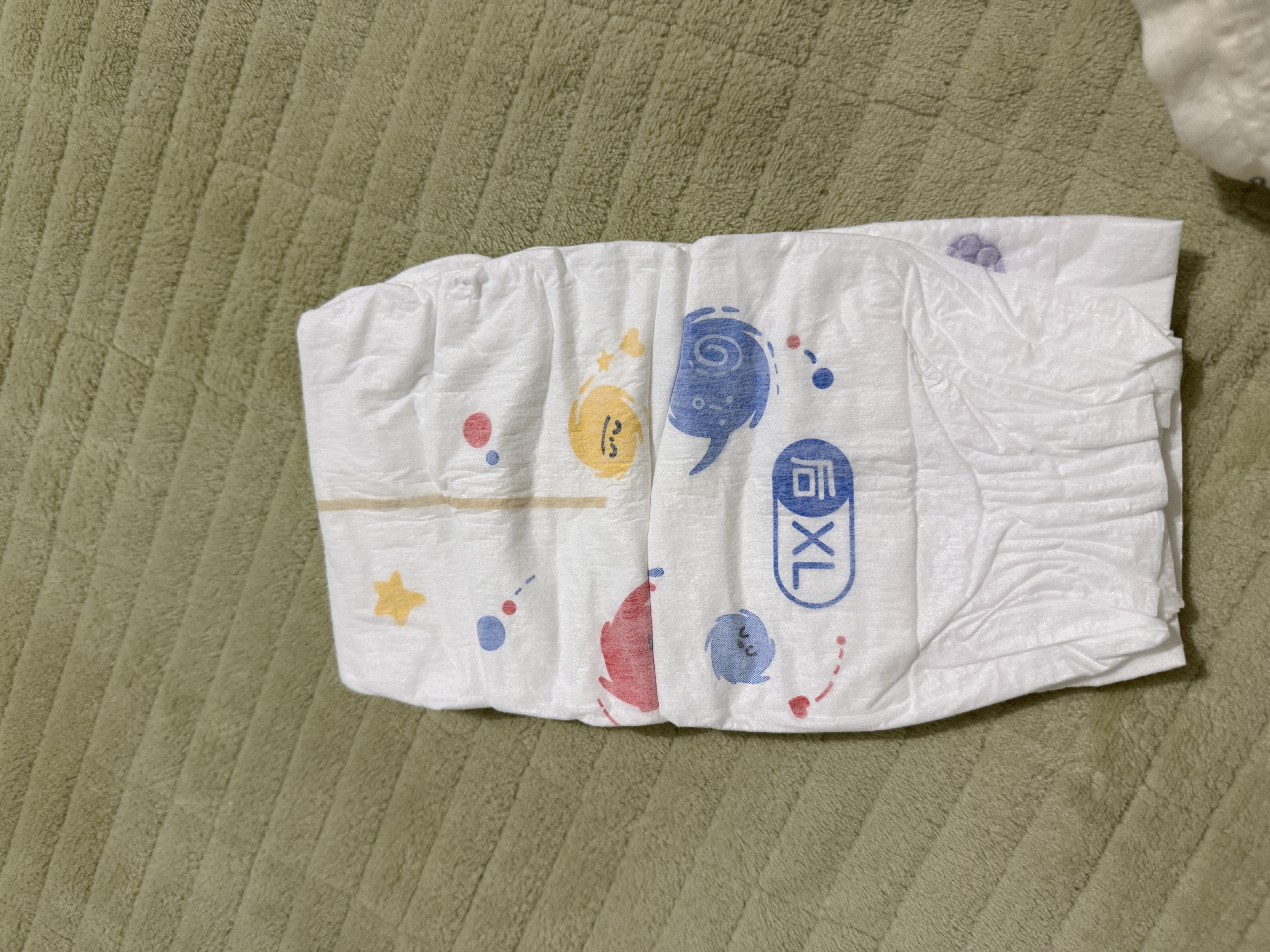 好奇（Huggies）金装小黑洞纸尿裤XL108片(12-17kg)尿不湿【速干不易红】 实拍图