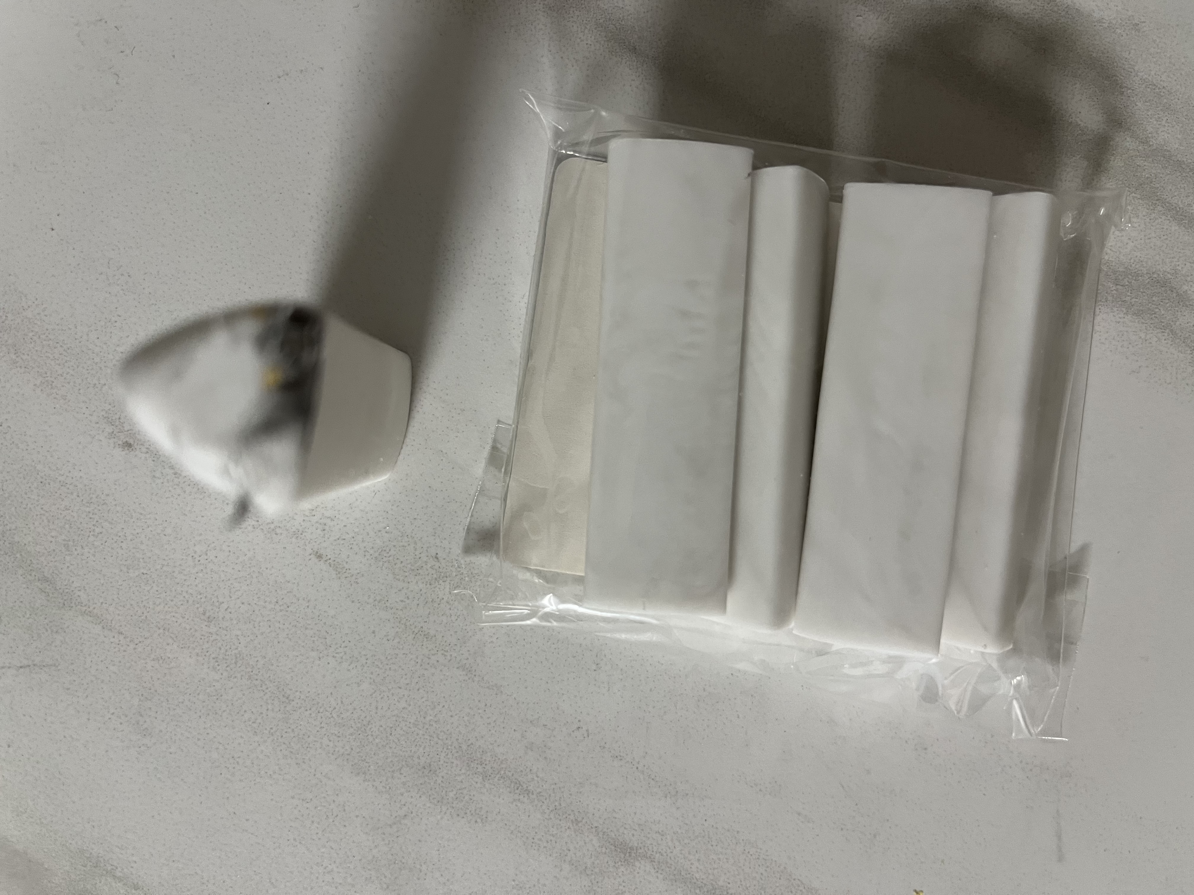 得力（deli）真集屑三角橡皮擦小学生专用擦字成线干净不留痕儿童素描美术橡皮5块装白色开学好物文具礼物 实拍图