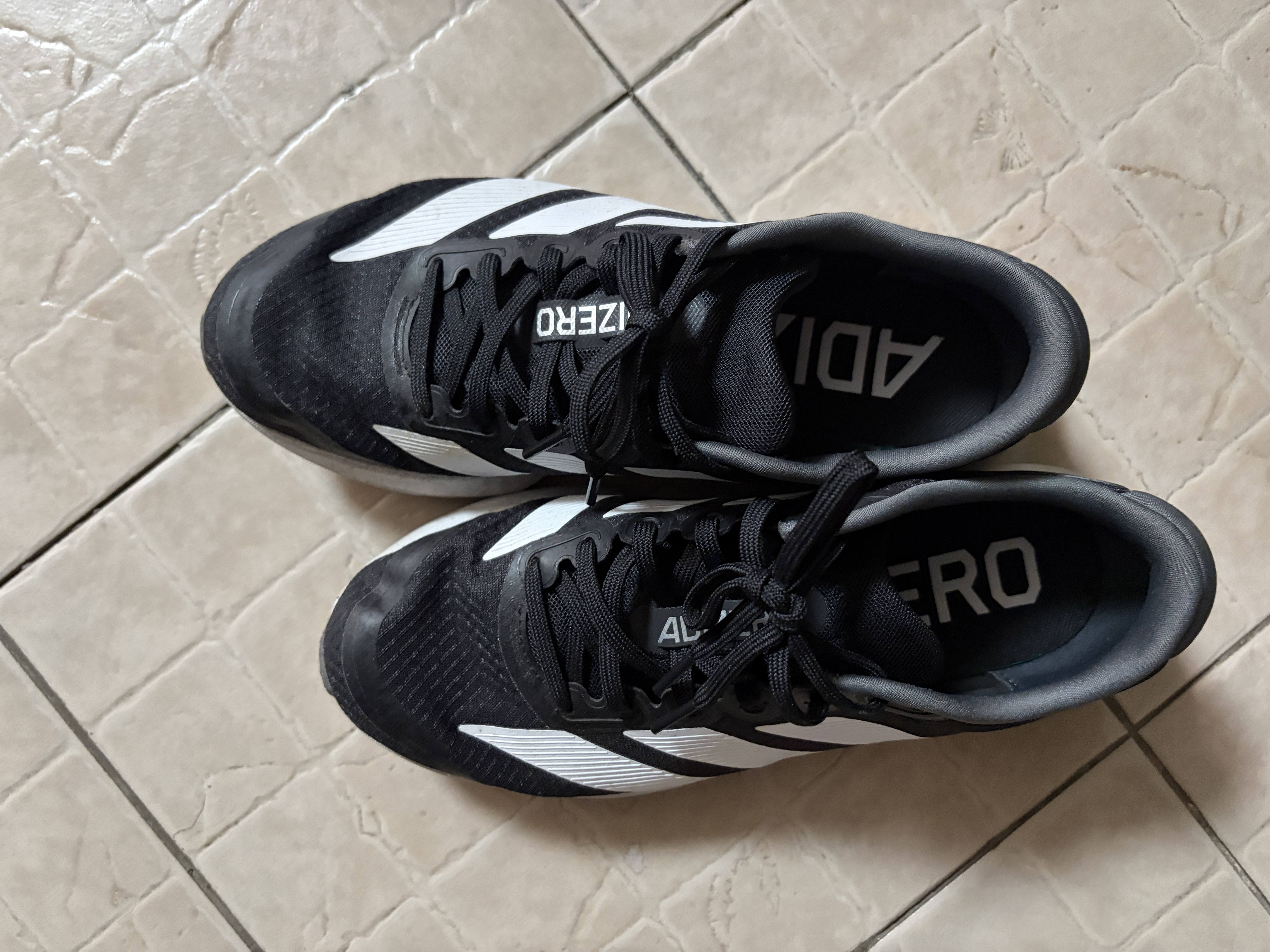 阿迪达斯男鞋 ADIZERO BK 轻便透气缓震竞速跑步运动鞋 JP6528 41  实拍图