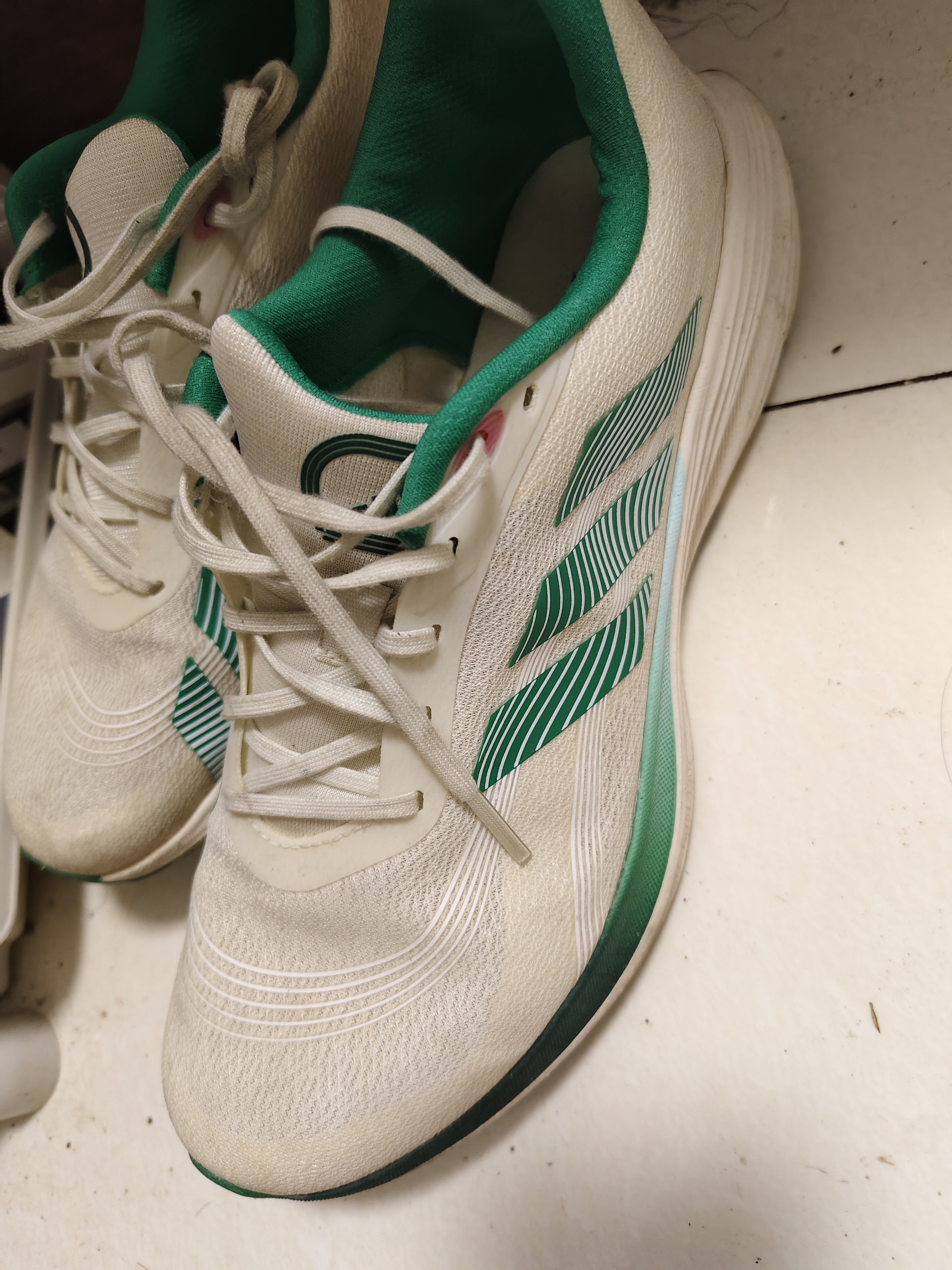 阿迪达斯（adidas）盈风跑鞋男鞋女鞋体测竞速训练运动鞋跑步鞋JP6213 41  实拍图