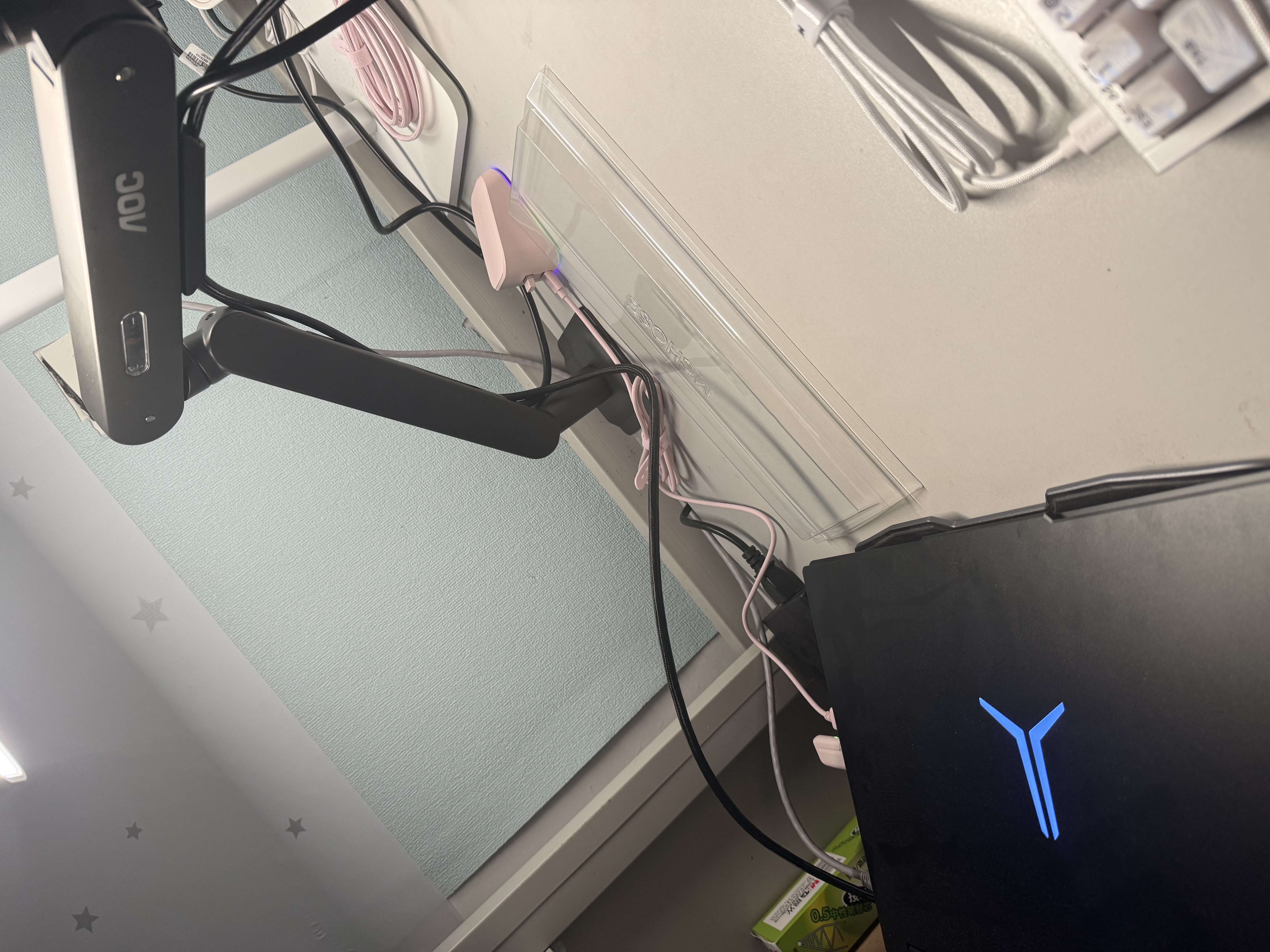 AOC显示器支架 AM400PLUS升级款 双安装夹持穿孔 不沉头旋转升降增高架 显示器机械臂 电脑支架AM402G 实拍图