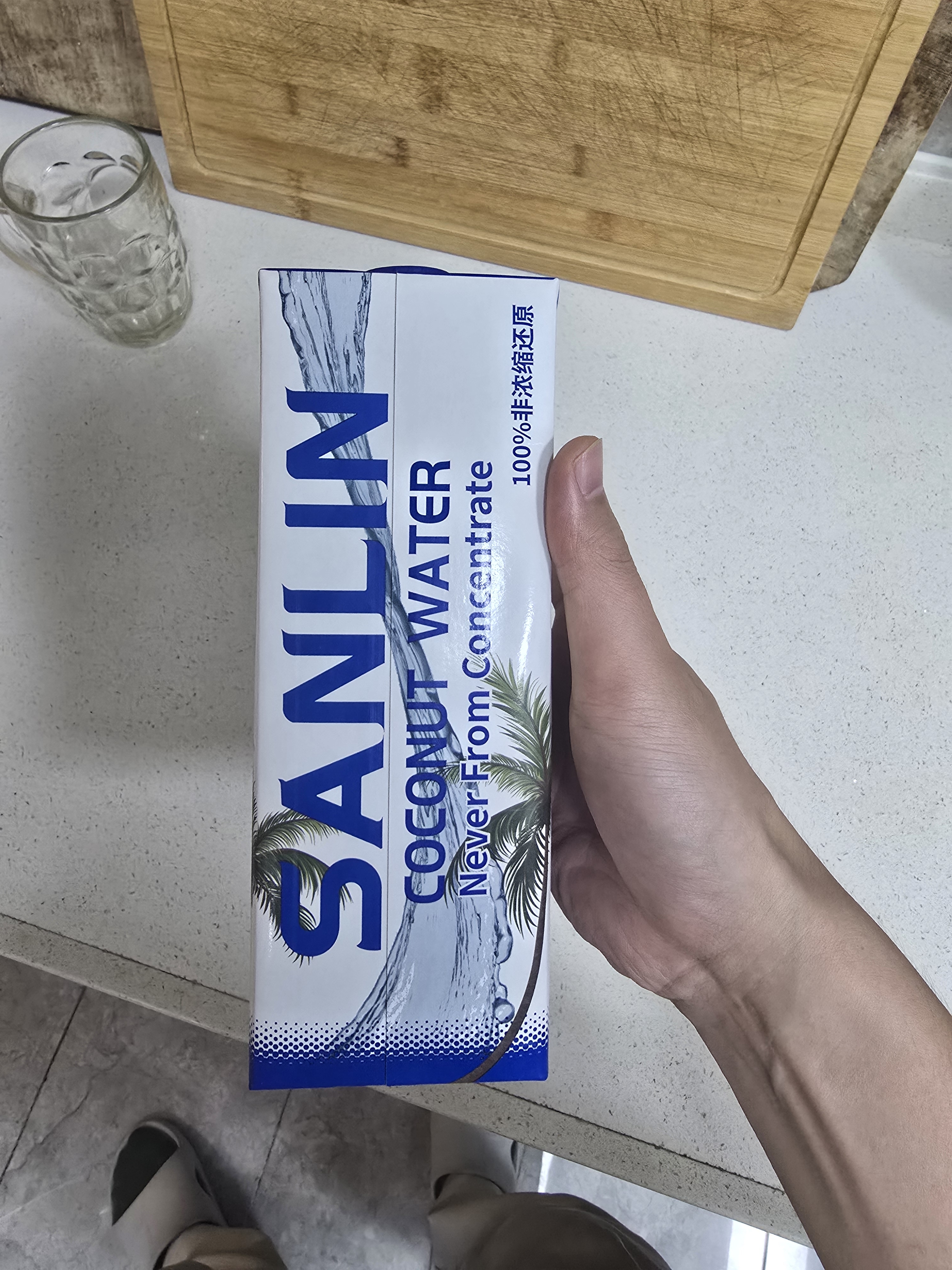 三麟100%NFC椰子水1L*6瓶富含天然电解质泰国原装进口椰青果汁整箱 实拍图