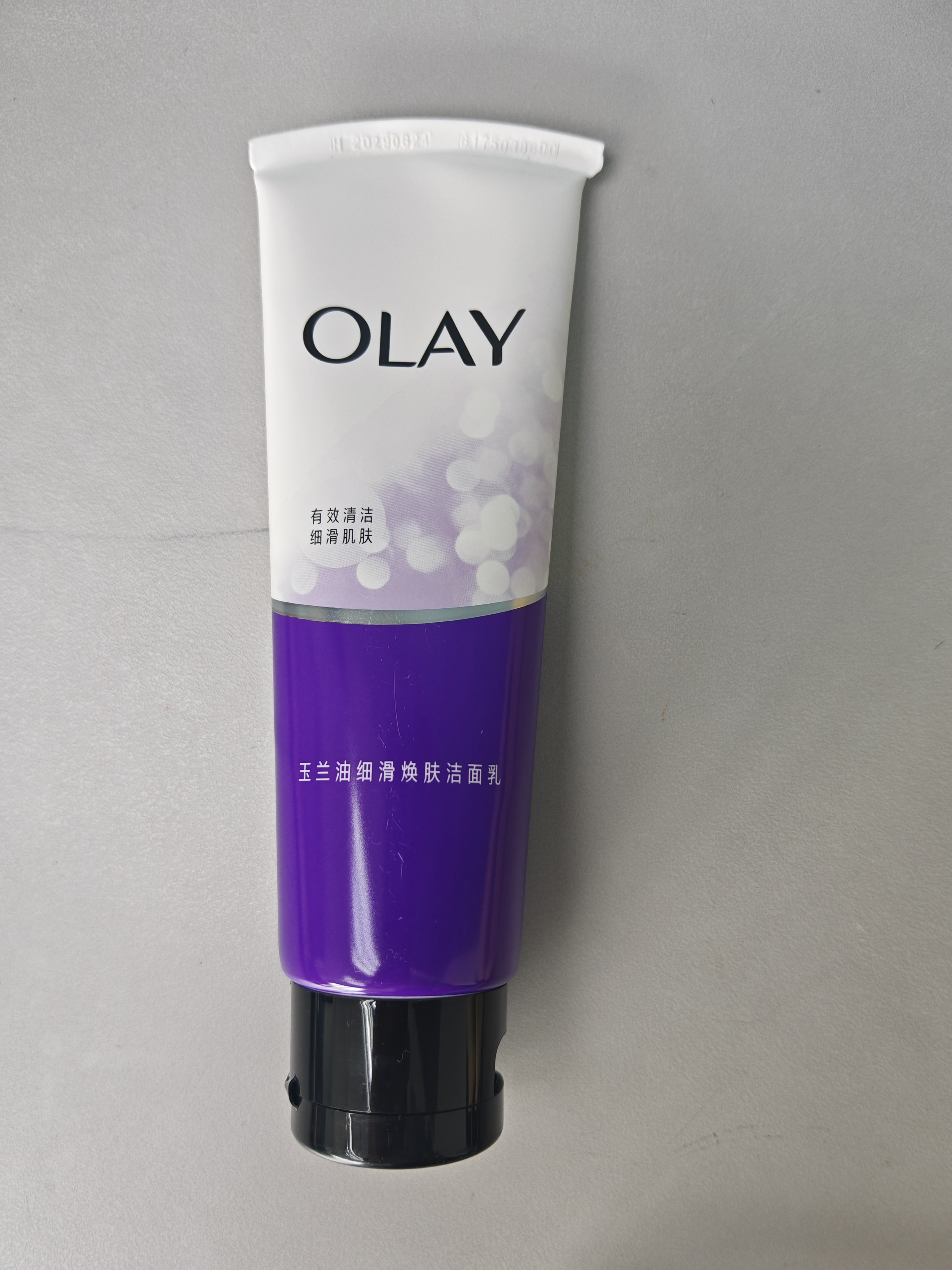 玉兰油（OLAY）细滑焕肤洁面乳100g卸妆深层清洁控油平衡洗面奶生日礼物送女友 实拍图