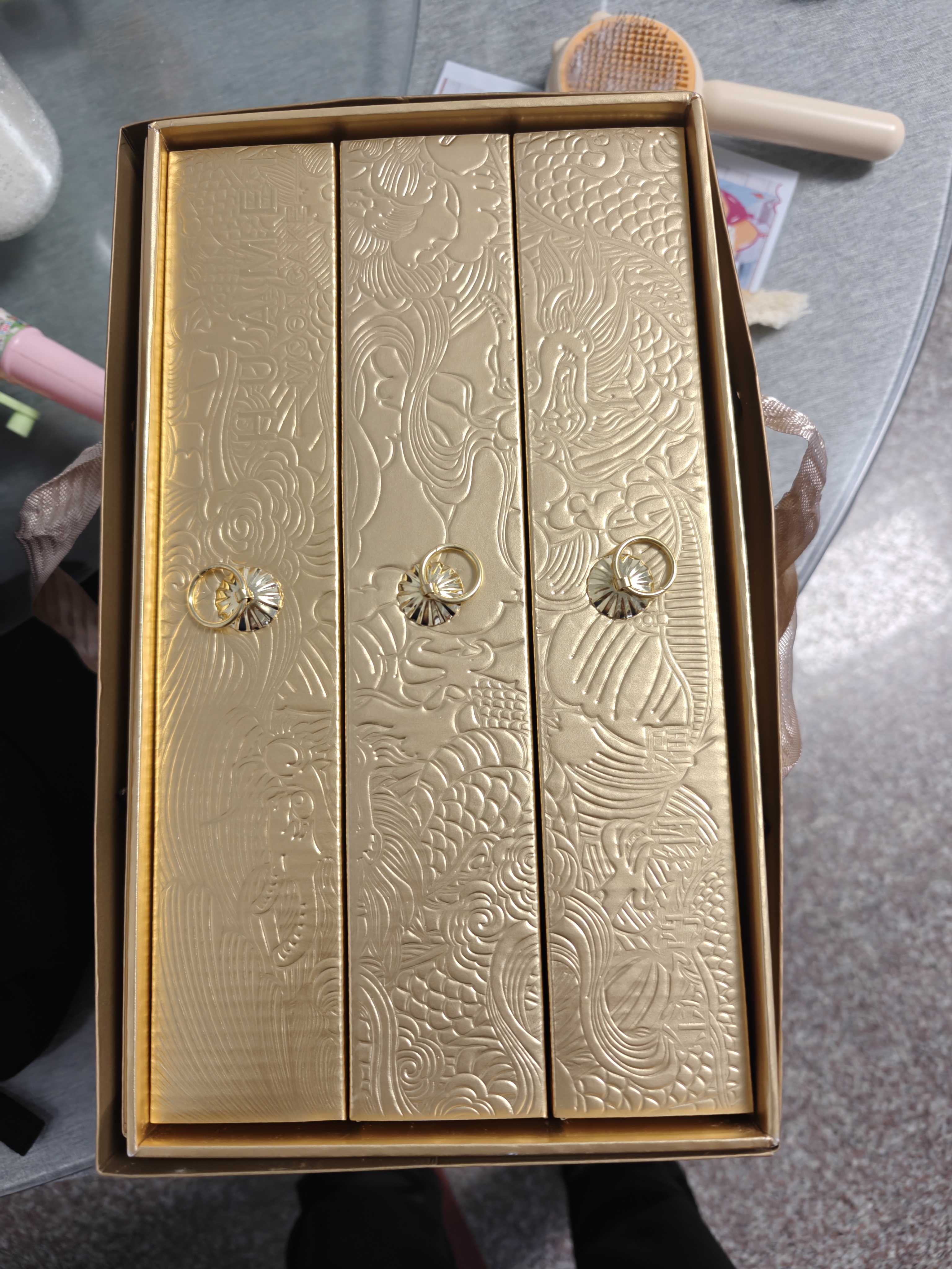 华美月饼礼盒双黄纯白莲蓉中秋送礼金尊纳福1100g（精装三层礼盒） 实拍图
