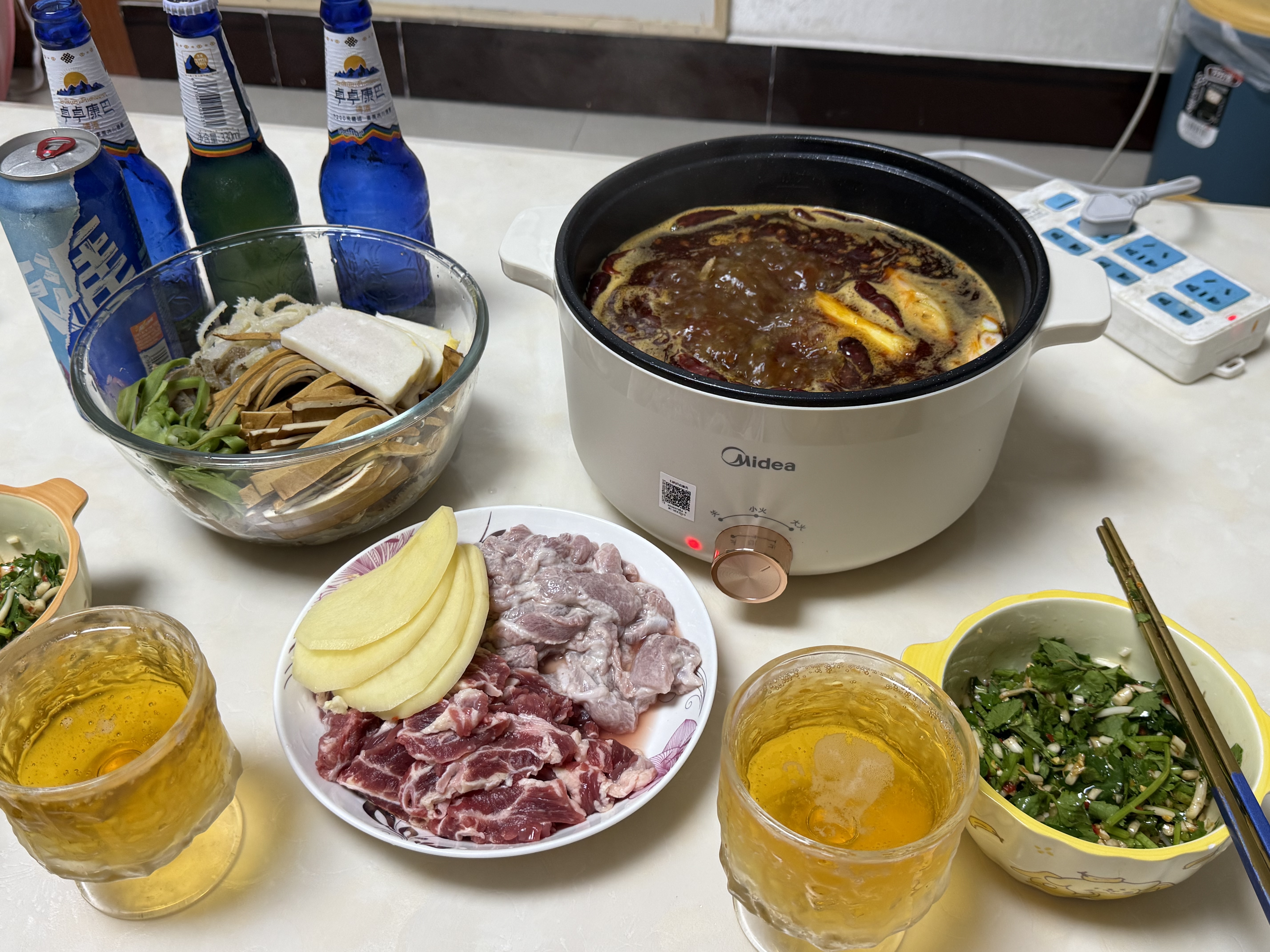 美的（Midea）【价低头部主播9折】电煮锅 电火锅 宿舍小电锅 电炒锅一体锅多功能电热锅 3L泡面锅 HGE2510 实拍图
