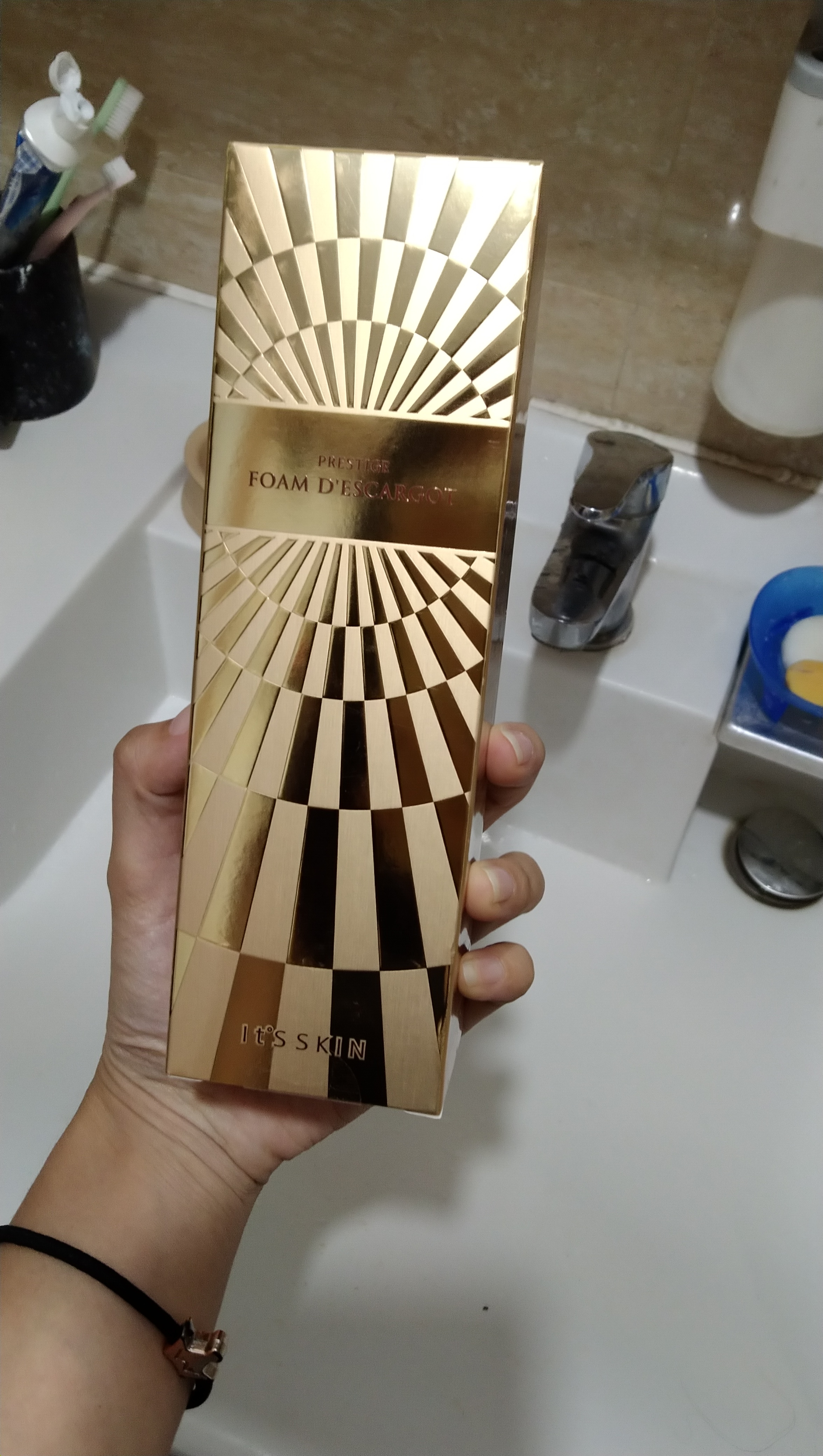 伊思（It’s skin）晶钻蜗牛原液洁面乳套装泡沫洗面奶女温和深层清洁 晶钻洁面乳300ml 实拍图