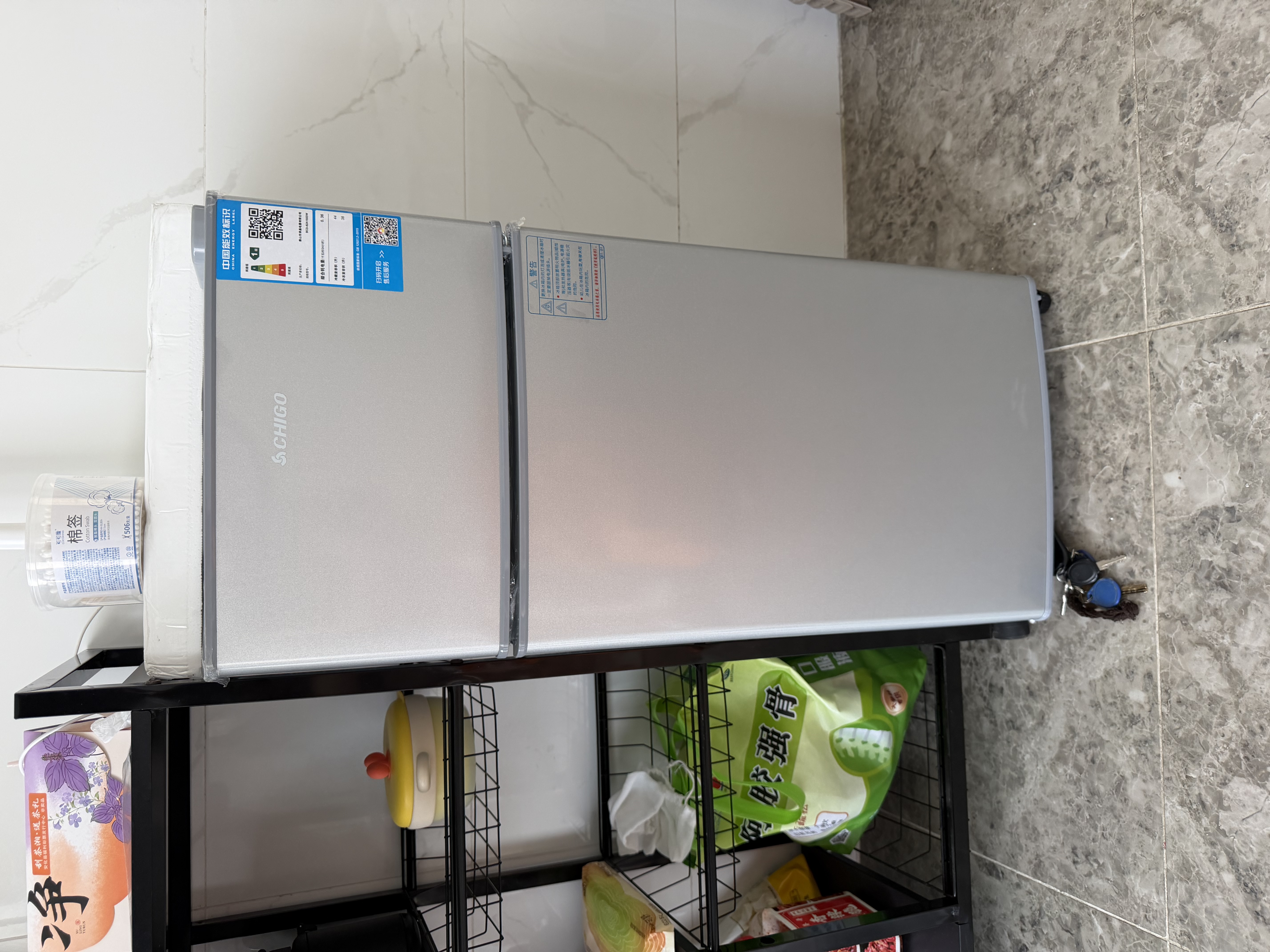 志高（CHIGO）小冰箱迷你小型家用冷藏冷冻两用宿舍出租房用双门办公室电冰箱节能省电 【一级能效】82L银色【全国联保丨节能省电】 实拍图
