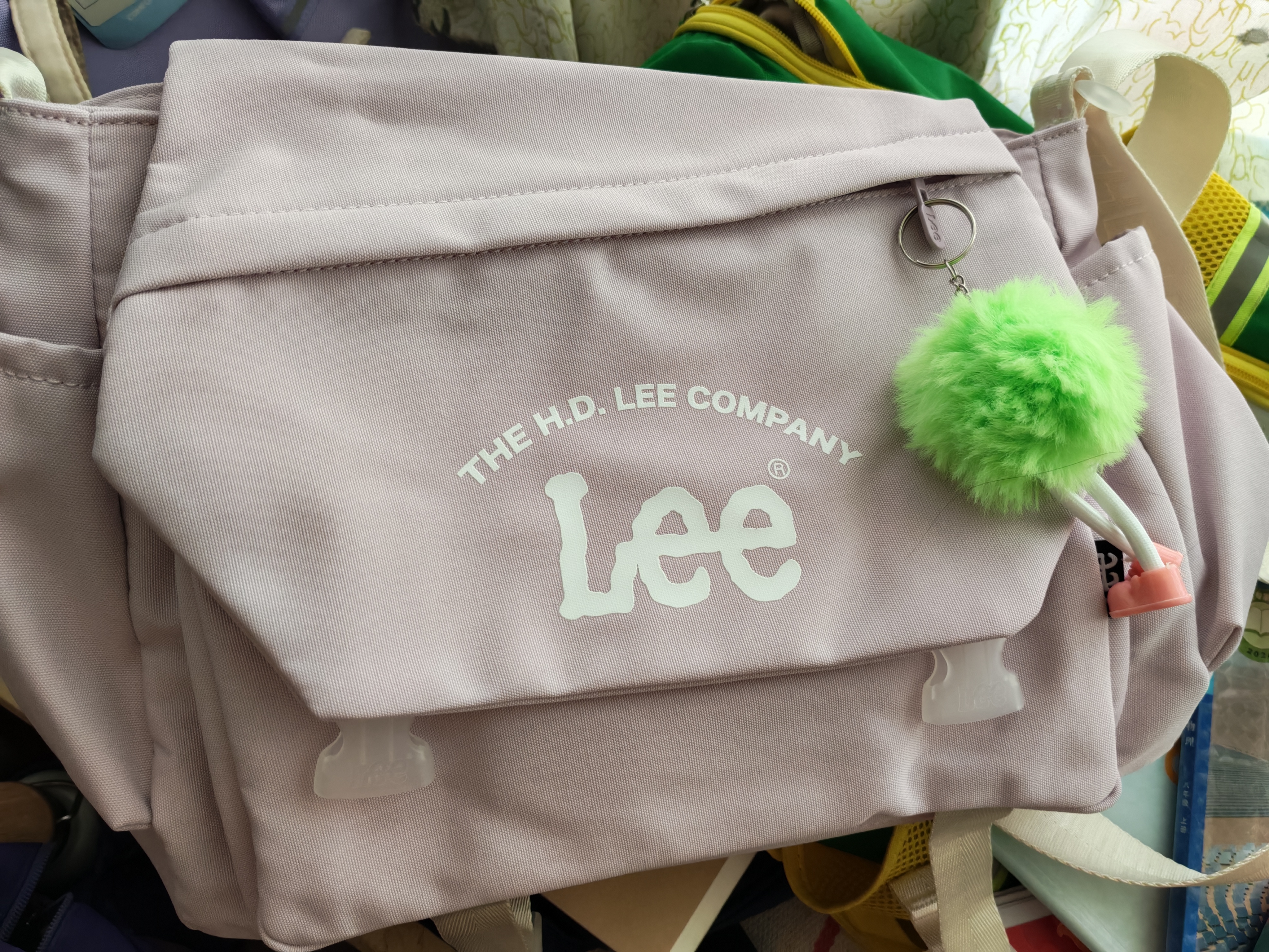 Lee 斜挎包女包大学生日系工装单肩包大容量邮差包生日礼物 浅紫 实拍图
