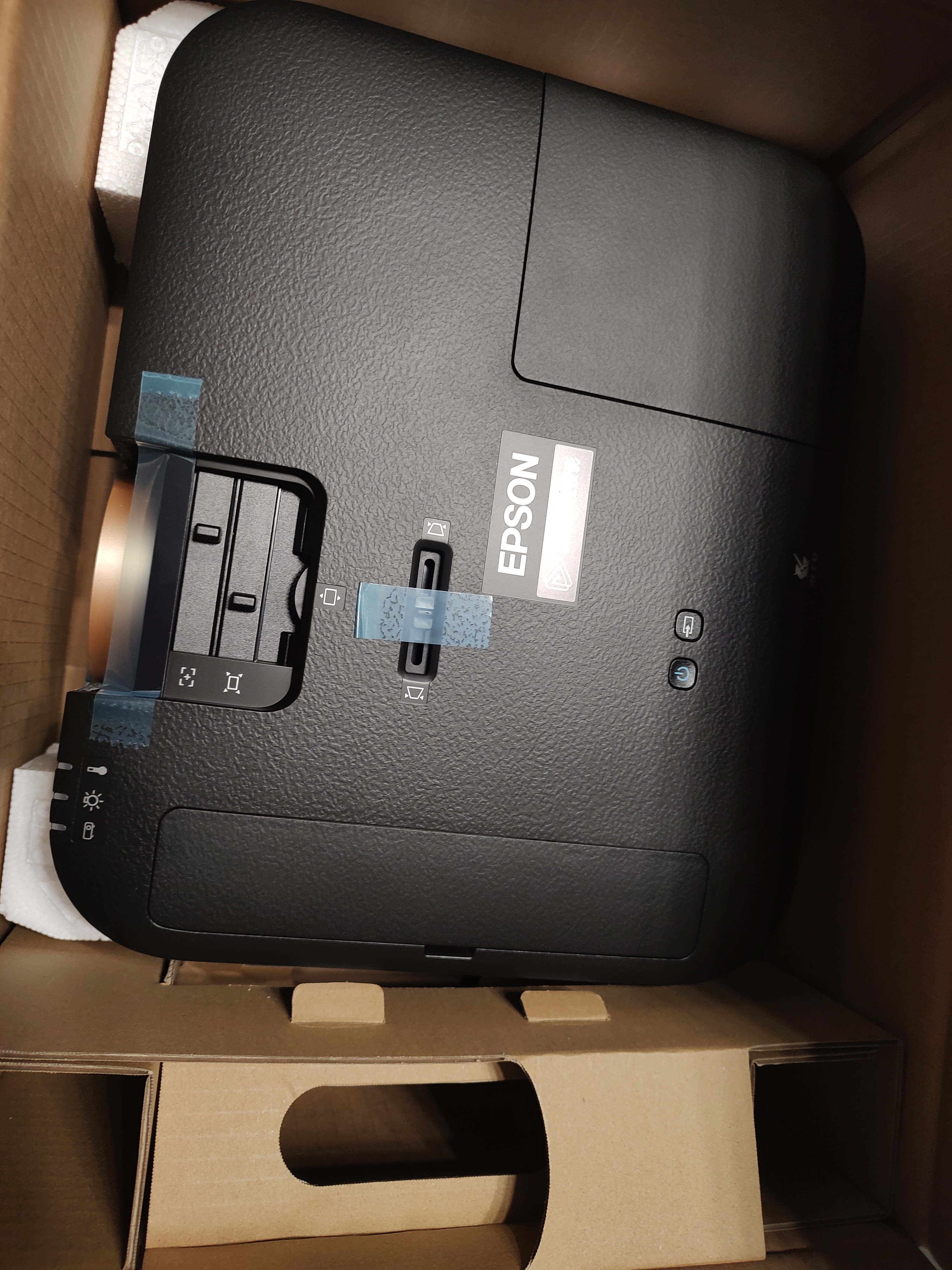爱普生（EPSON）CH TW6280T家用投影仪 4K专业家庭影院智能投影仪[±60%镜头位移 1.62倍光学变焦] 实拍图
