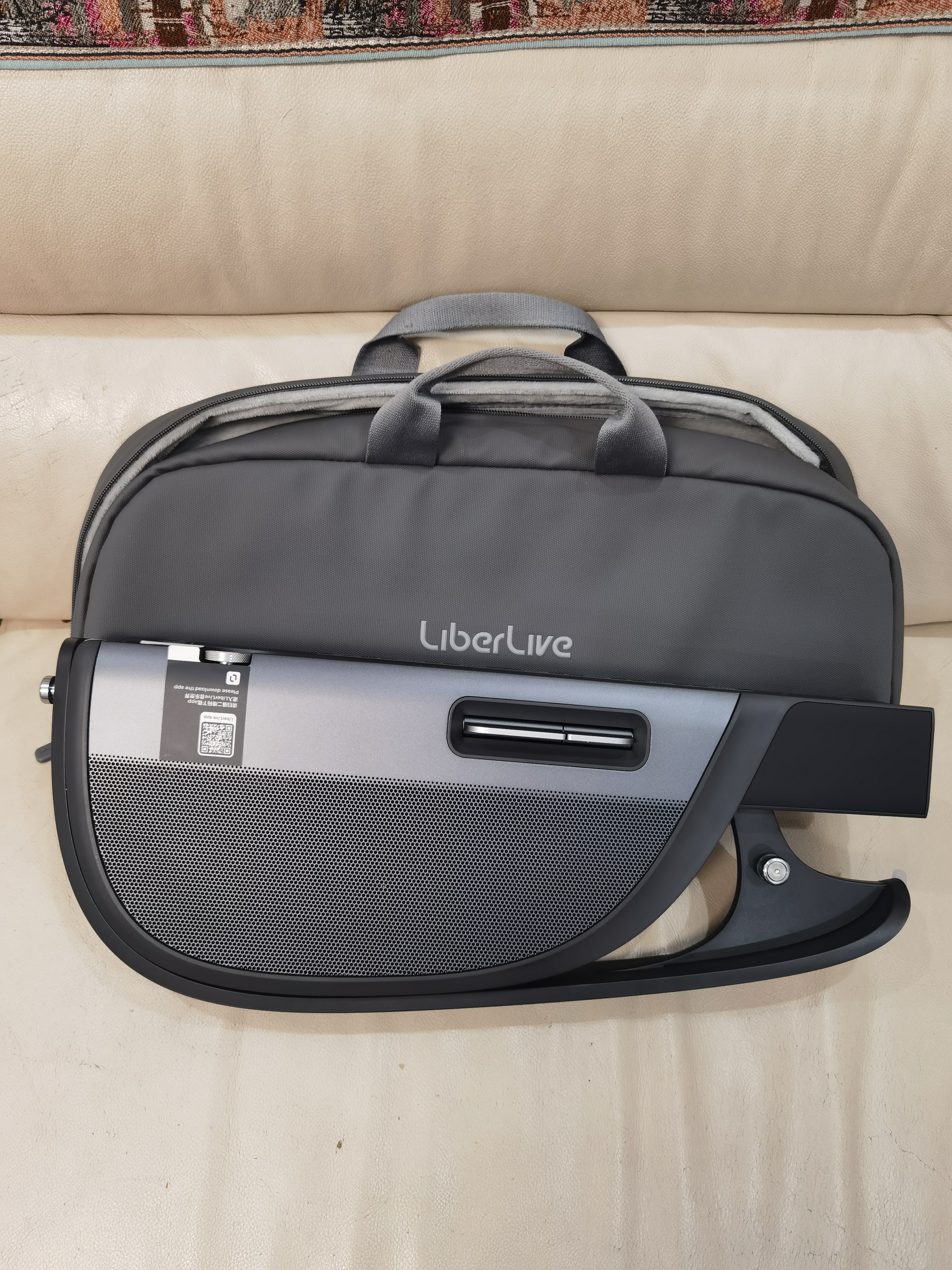 LIBERLIVE C2 无弦吉他智能电子吉他 引力黑背带套装 实拍图