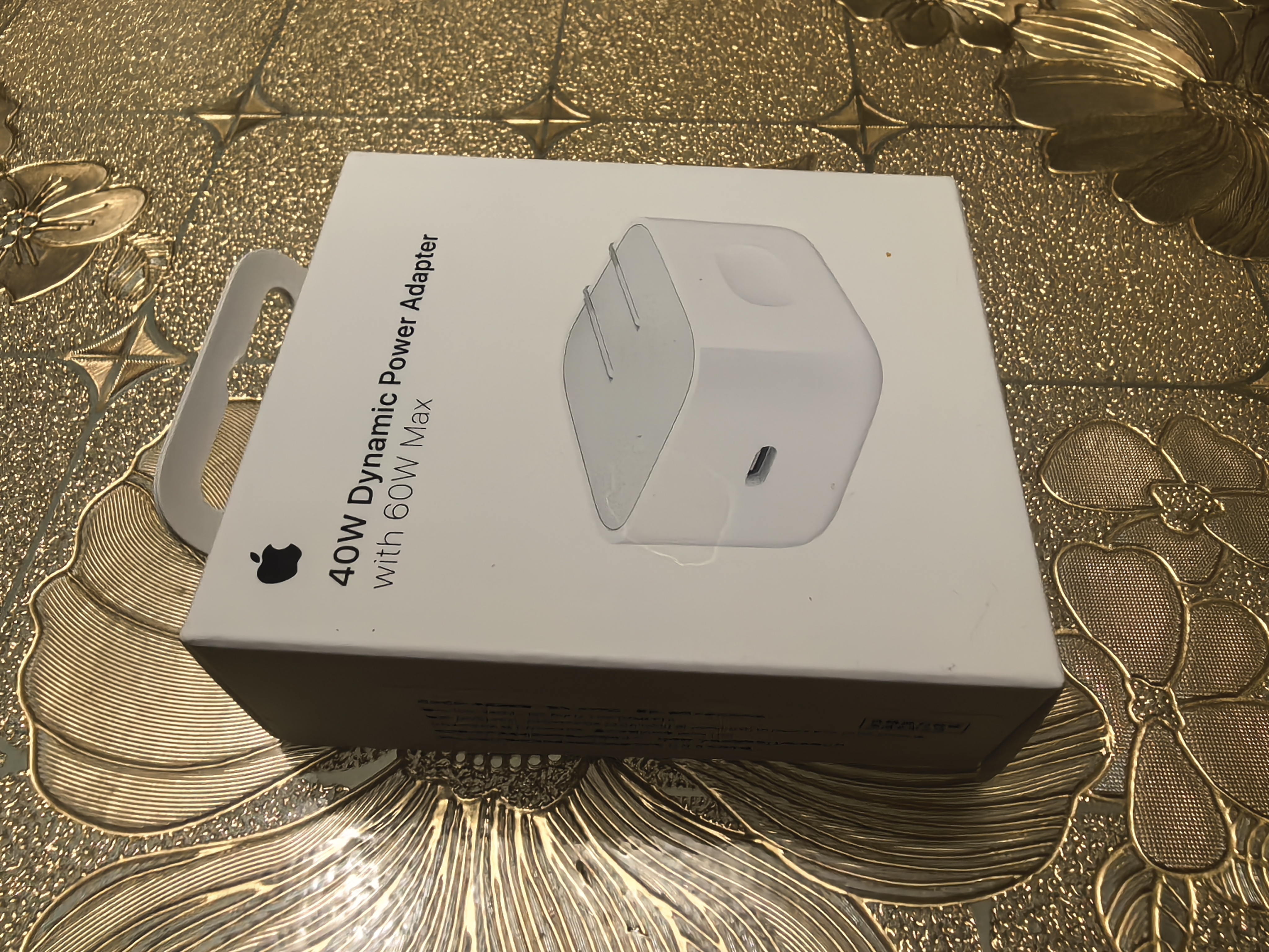 Apple/苹果 40W（至高60W） type-c快充充电器 苹果usb-c原装充电头 苹果iPhone 18 Pro Max充电器 实拍图