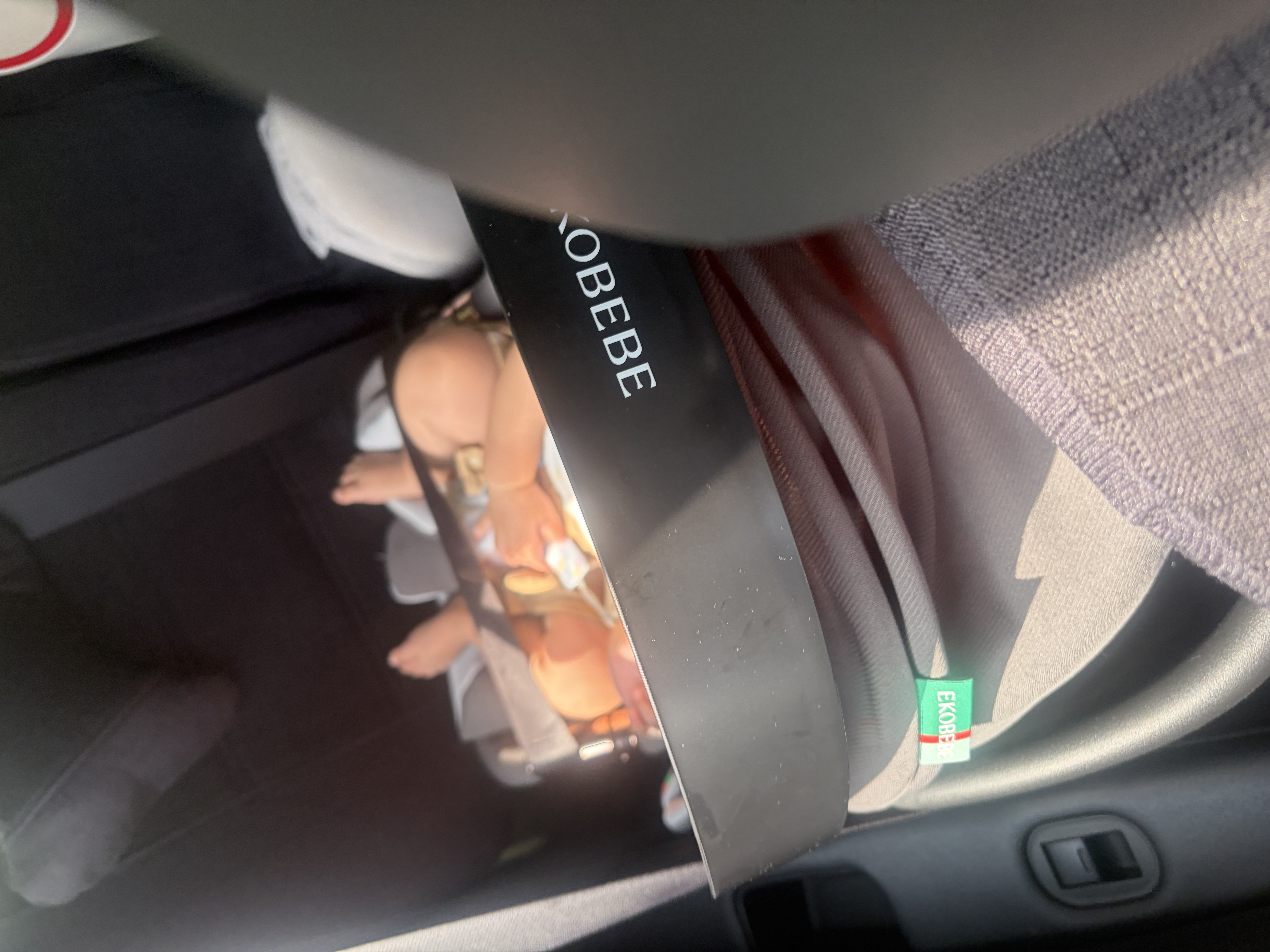 怡戈（Ekobebe）启航号新生婴儿0-15个月提篮式安全座椅汽车用便携车载幻影灰 实拍图