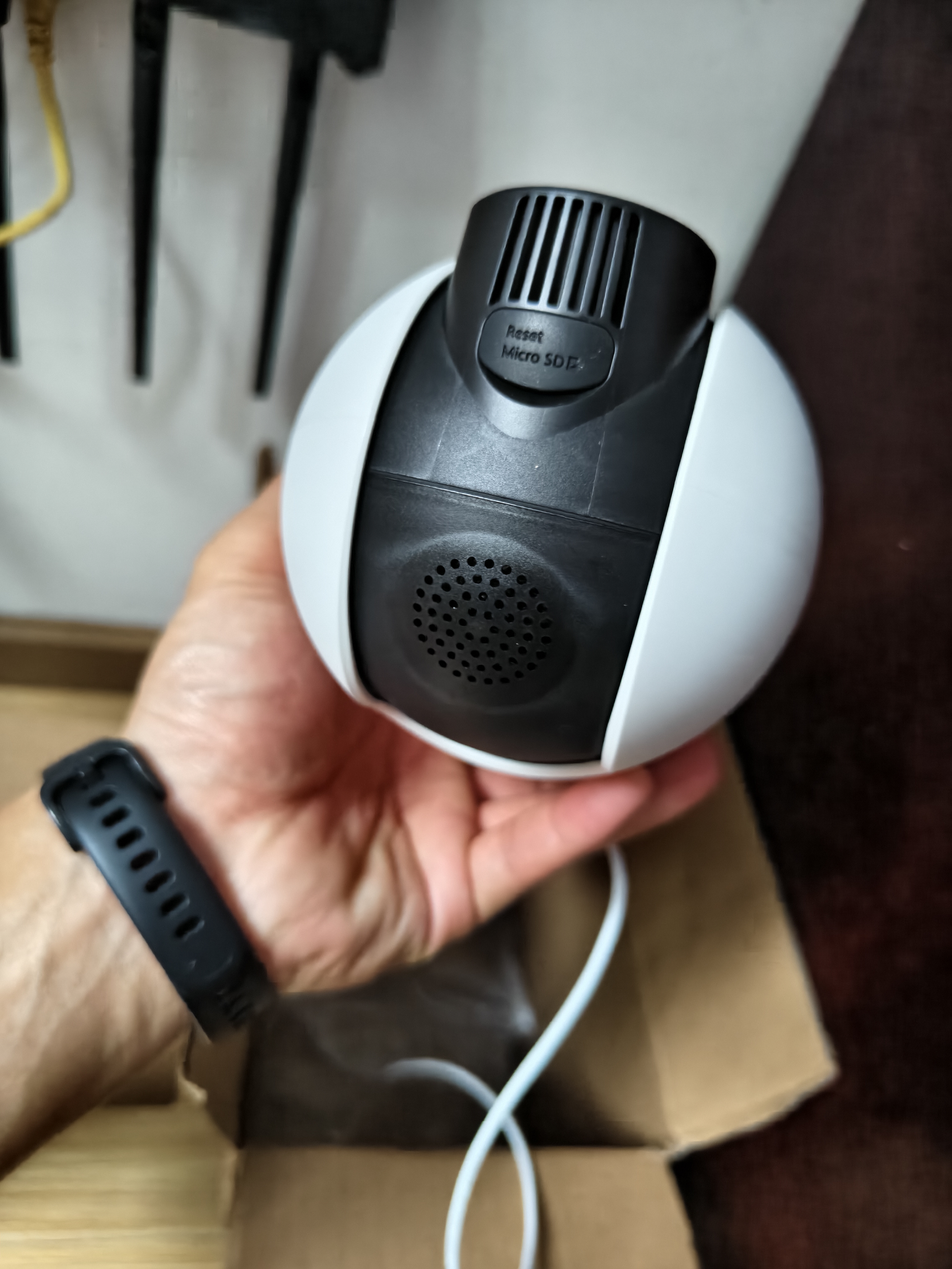 普联（TP-LINK）4G摄像头终身免费流量双摄1000万全彩家用监控器360度全景夜视室外农村免wifi无网用IPC6109K-F4GE 实拍图