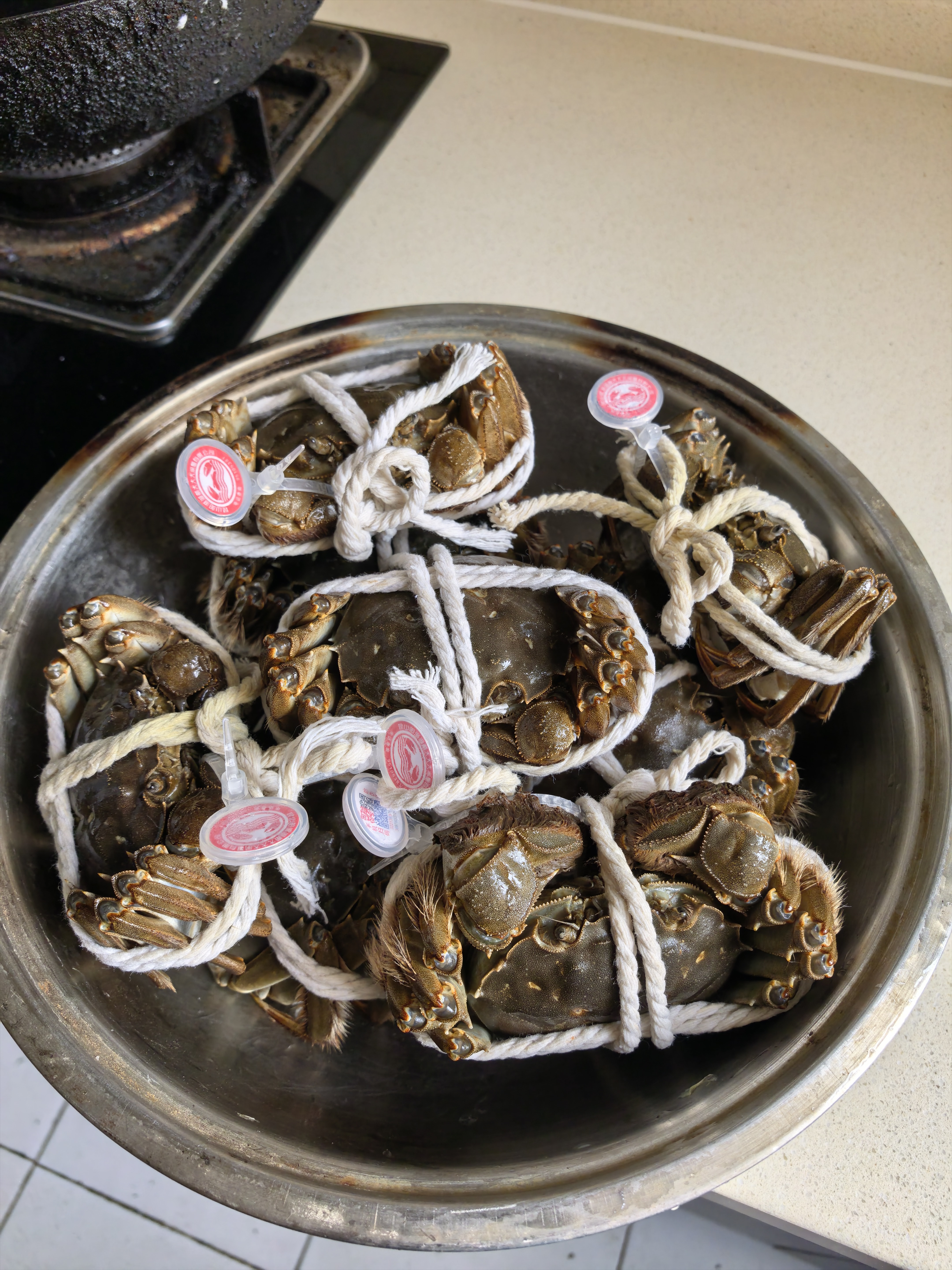 【活蟹】阳澄佳缘大闸蟹 现货鲜活大螃蟹公母蟹 海鲜水产生鲜礼盒 公4.0-4.3两母3.0-3.3两4对8只 实拍图