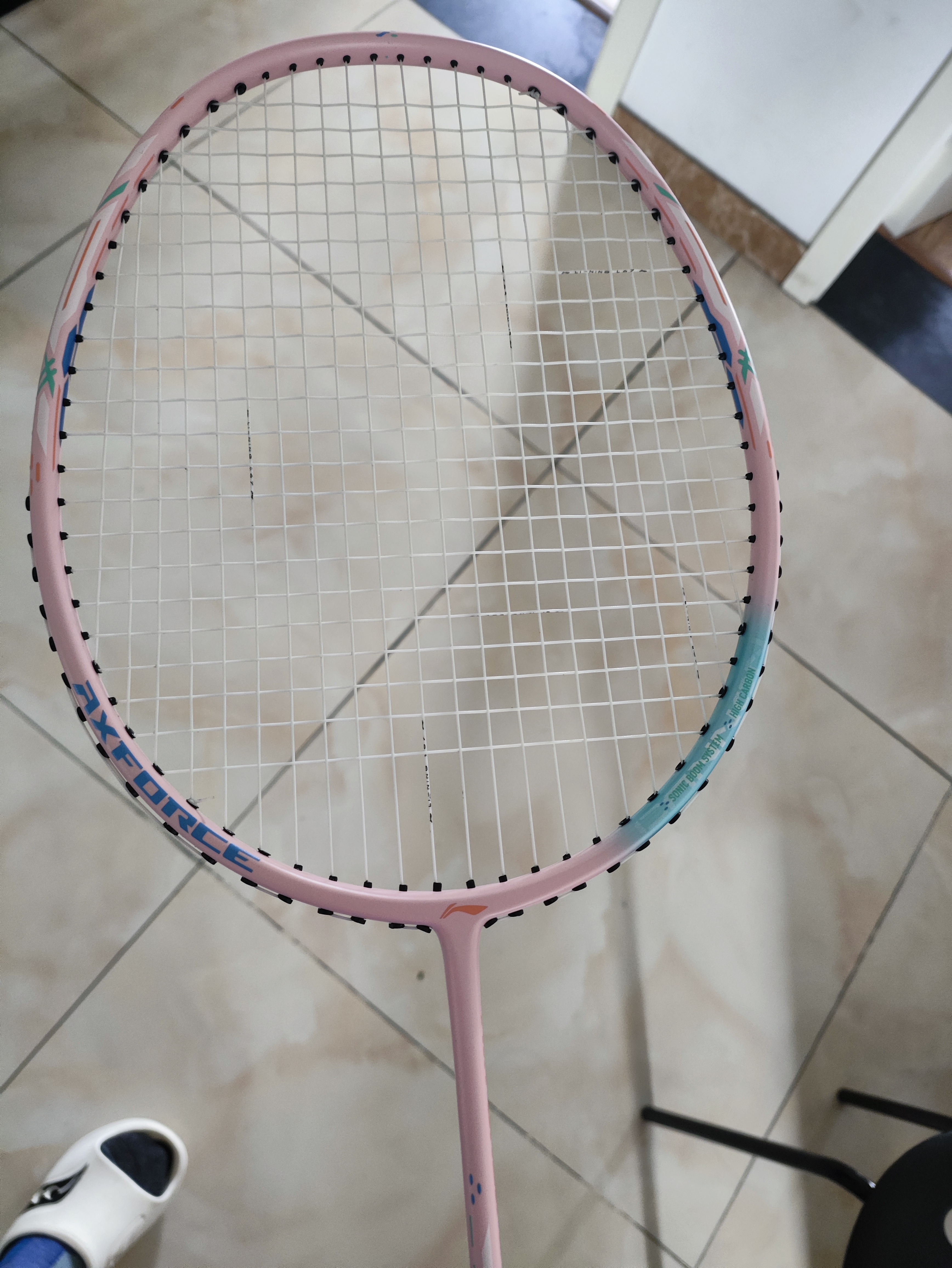 李宁（LI-NING）羽毛球拍新色雷霆小钢炮全碳素碳单拍浅烟粉5U已穿线 AYPW011-50 实拍图