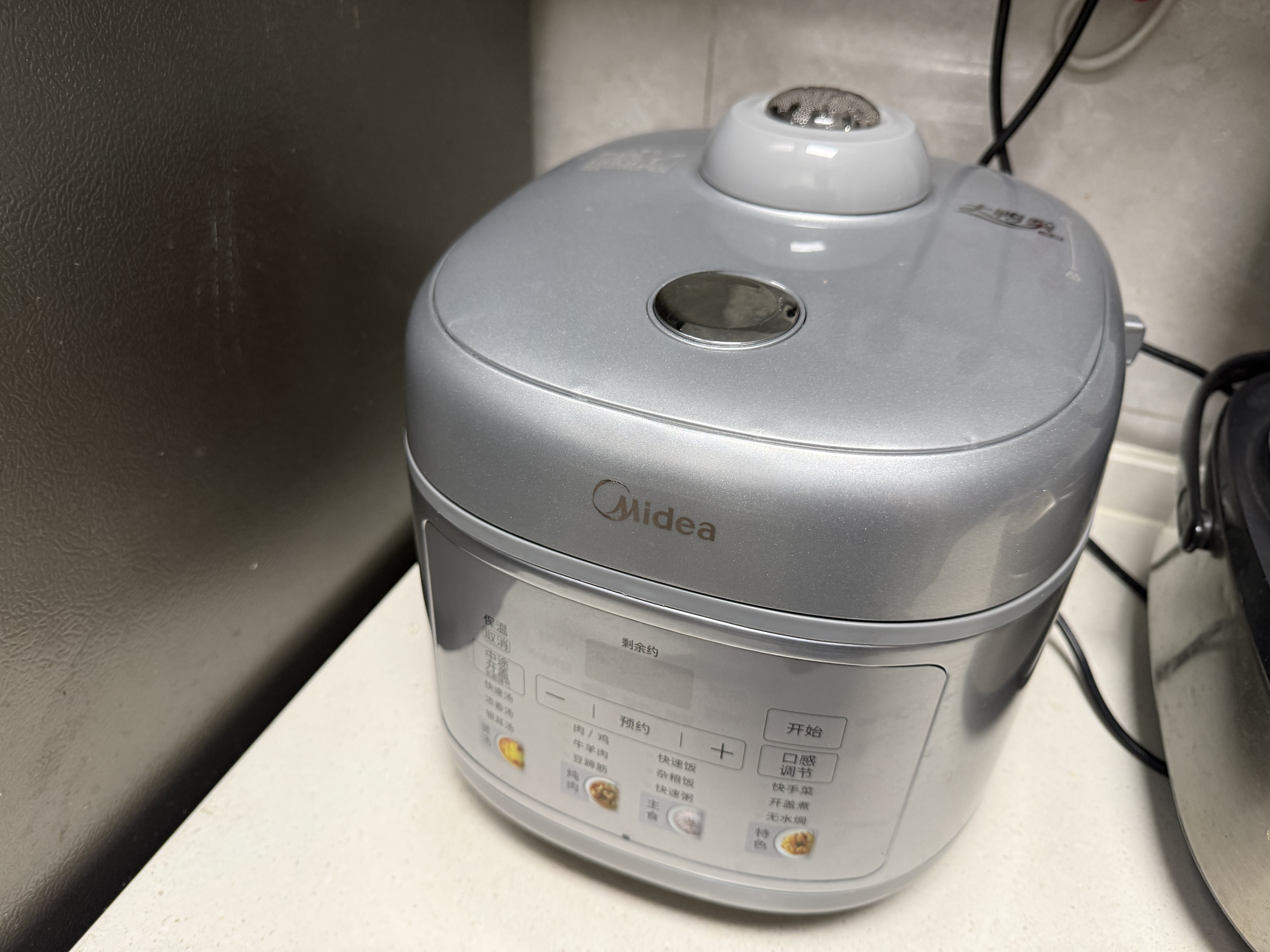 美的（Midea）IH加热大鸭梨AI智能120kPa电压力锅晶钛0涂层高压锅5L多功能新款电饭煲家用4-6人智能预约MY-S6 实拍图