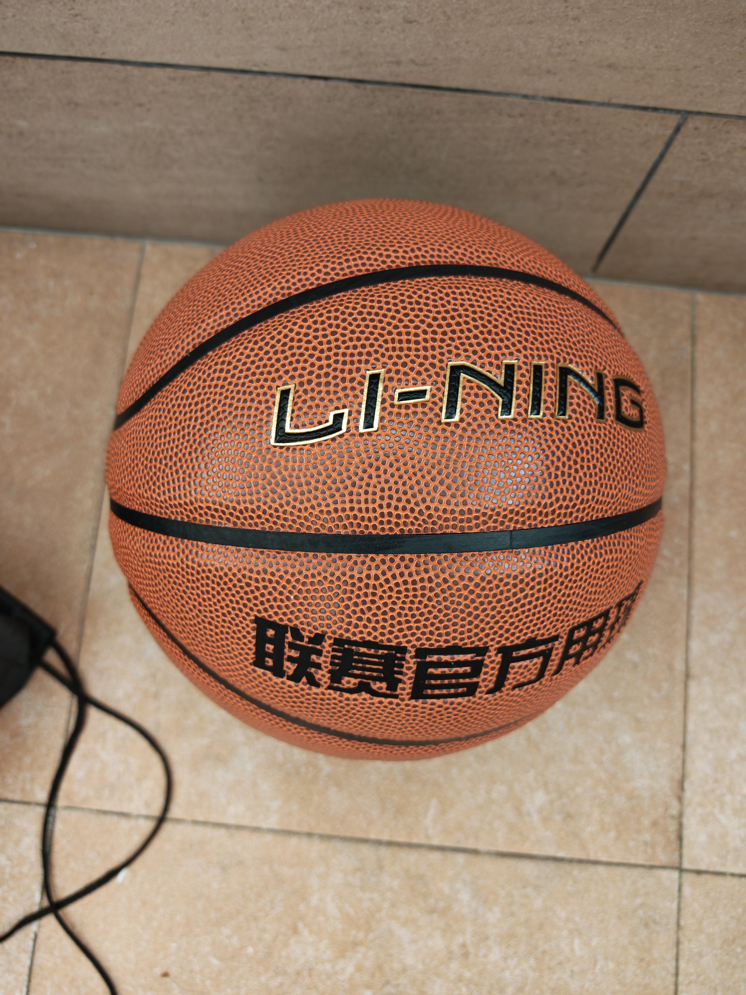 李宁（LI-NING）篮球儿童6-12岁5号CBA联赛篮球室内外通用青少年儿童五号PU445 实拍图