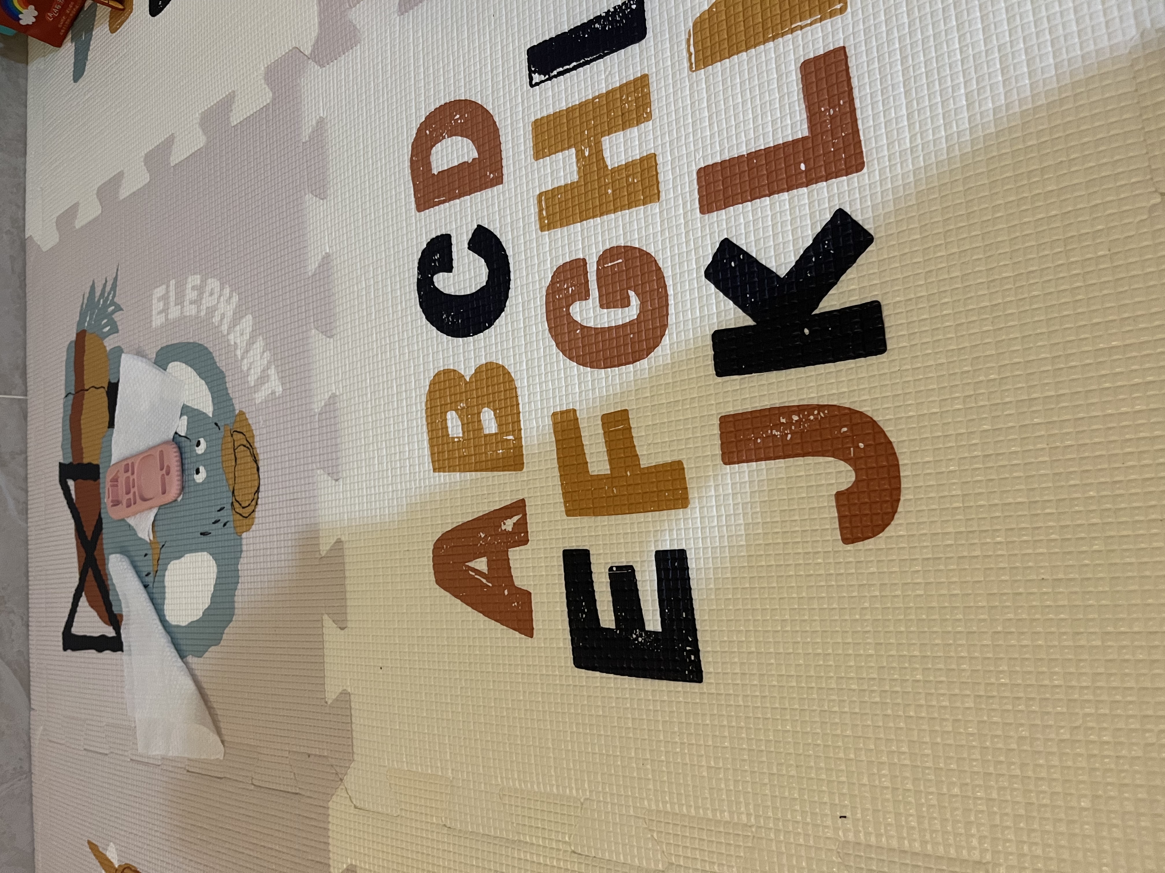 babycare爬爬垫拼接双面XPE爬行垫婴儿宝宝防摔儿童地垫-萌宠露营团6片 实拍图