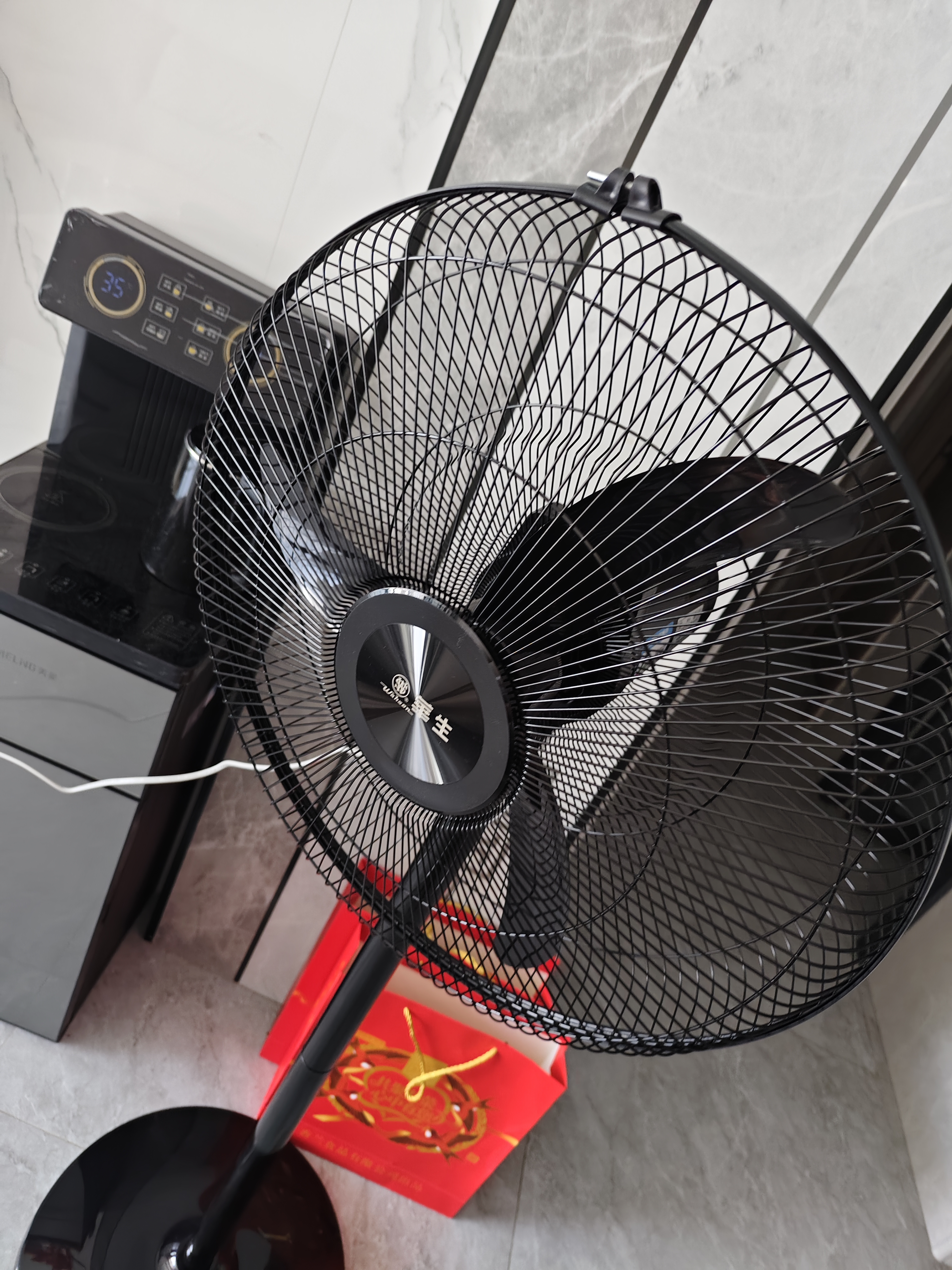 华生（Wahson）电风扇家用落地扇交流定频电扇立式工业扇18吋牛角扇低噪大风量宿舍办公车间商用强力风扇FS-D1806 实拍图