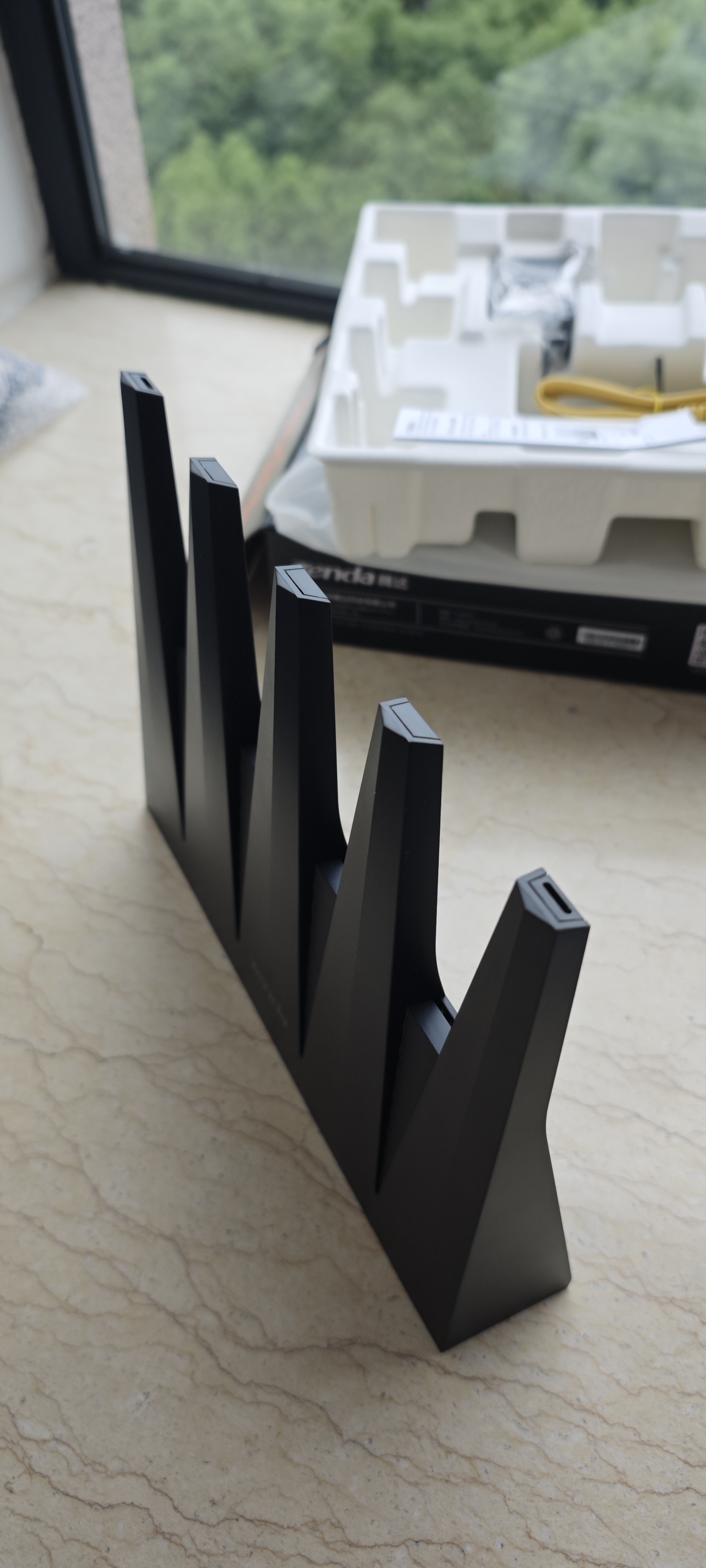 Tenda腾达路由器WiFi7【泰山BE7200 Ultra】千兆穿墙王信号放大器增强无线家用电竞立式BE12 Pro 实拍图