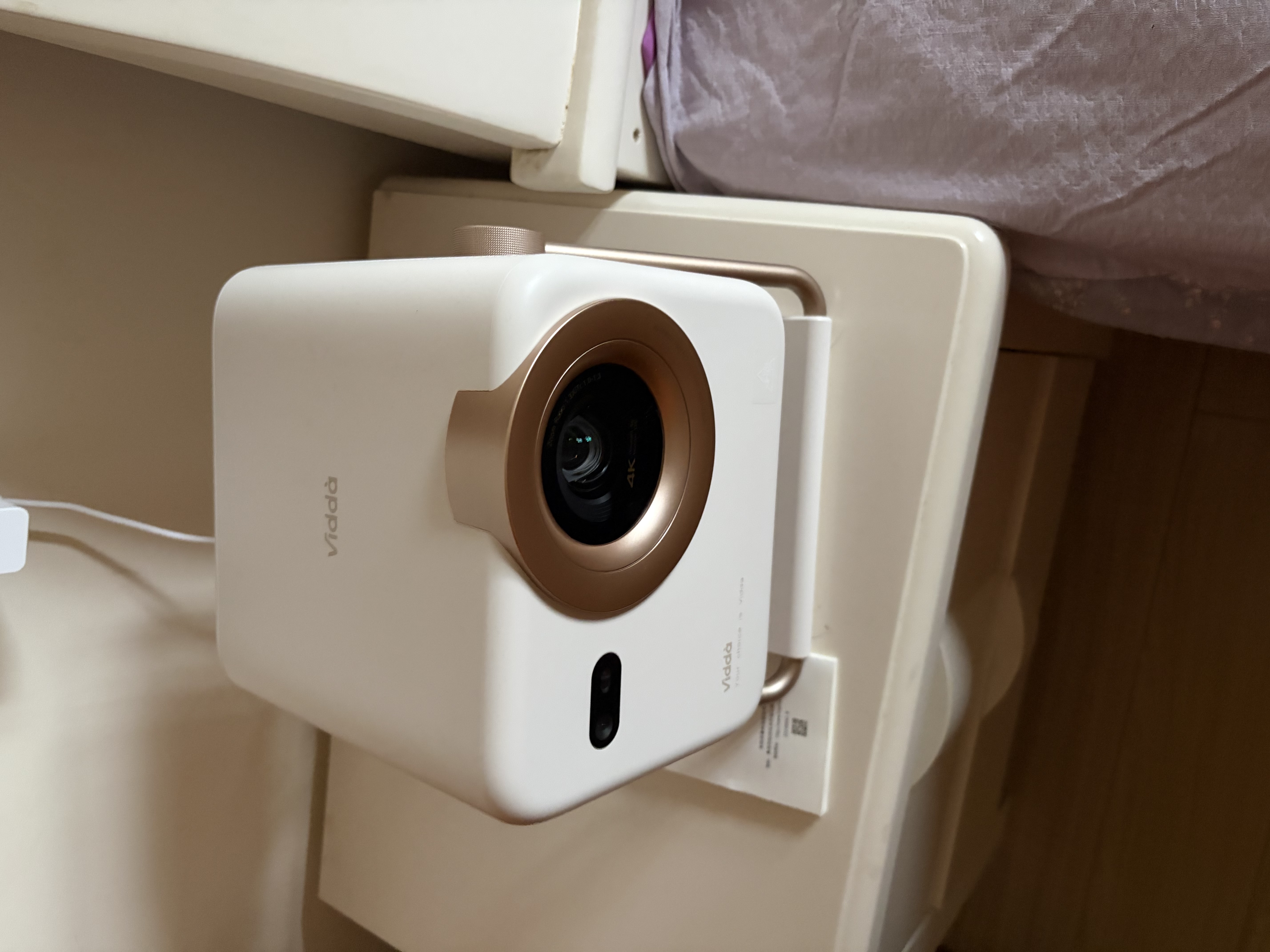 Vidda 大眼睛M2 Pro皓月白高亮版 海信4K超高清三色激光投影仪 无损光学变焦0.47DMD家庭影院国家补贴 实拍图