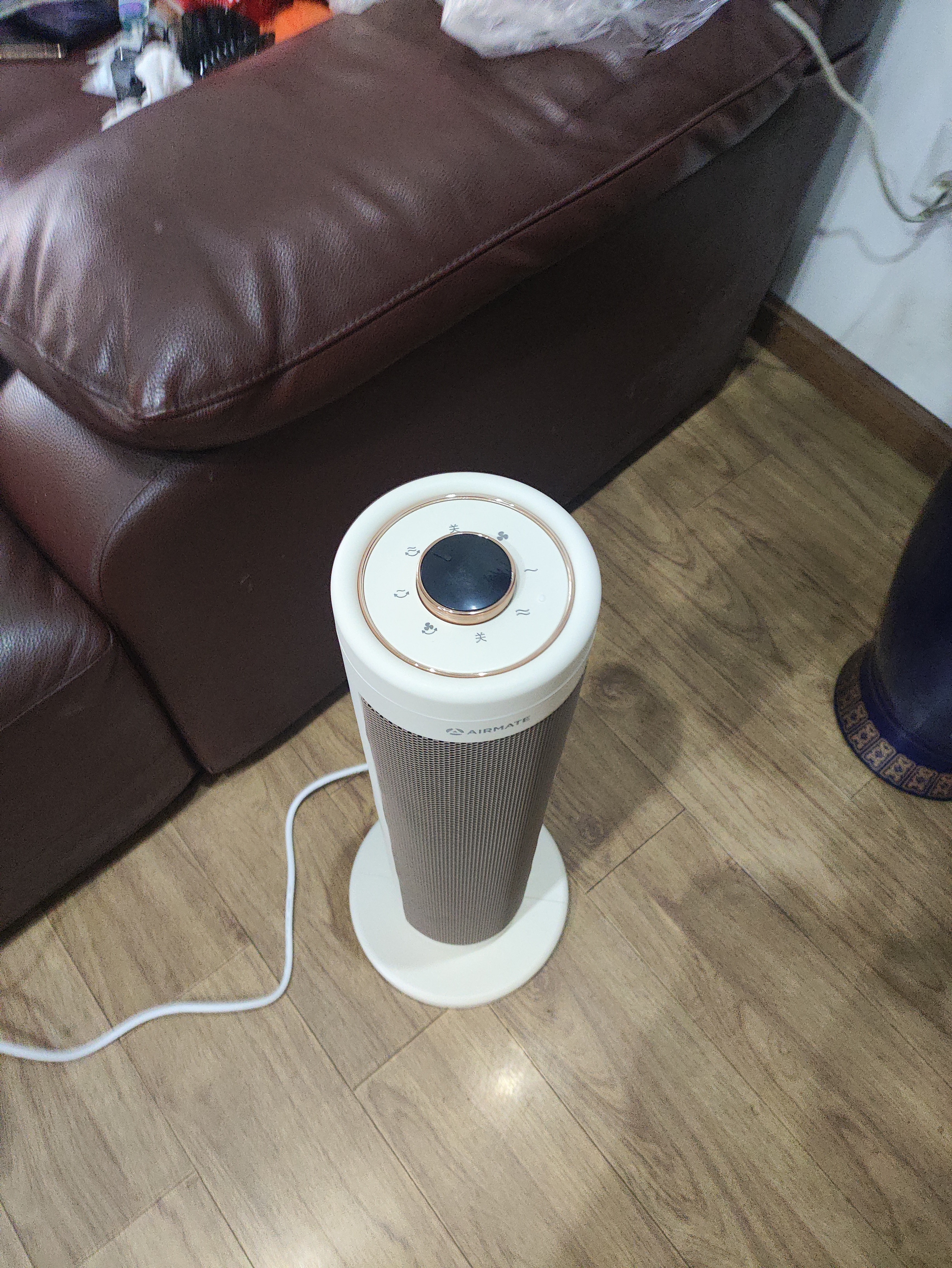 艾美特（AIRMATE）【超级单品】暖风机/石墨烯取暖器/电暖器/电热取暖器 家用全屋升温电暖气小型小太阳热风机 K72 实拍图