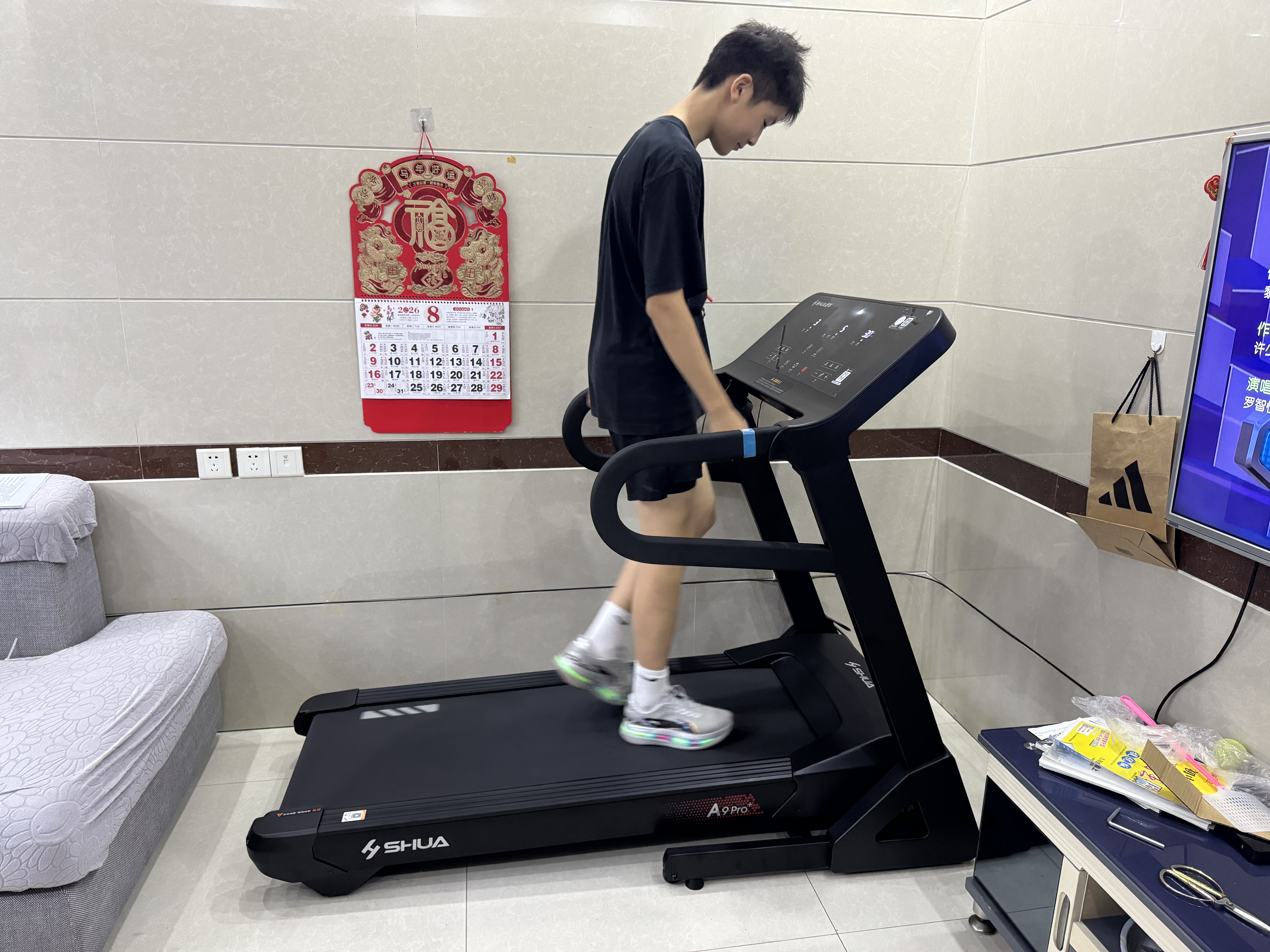 舒华（SHUA）A9pro马拉松跑步机家庭用爬坡可折叠降噪运动智能倒走健身房器材 全能王A9pro+-TPE-S静音缓震/18%大坡度 实拍图