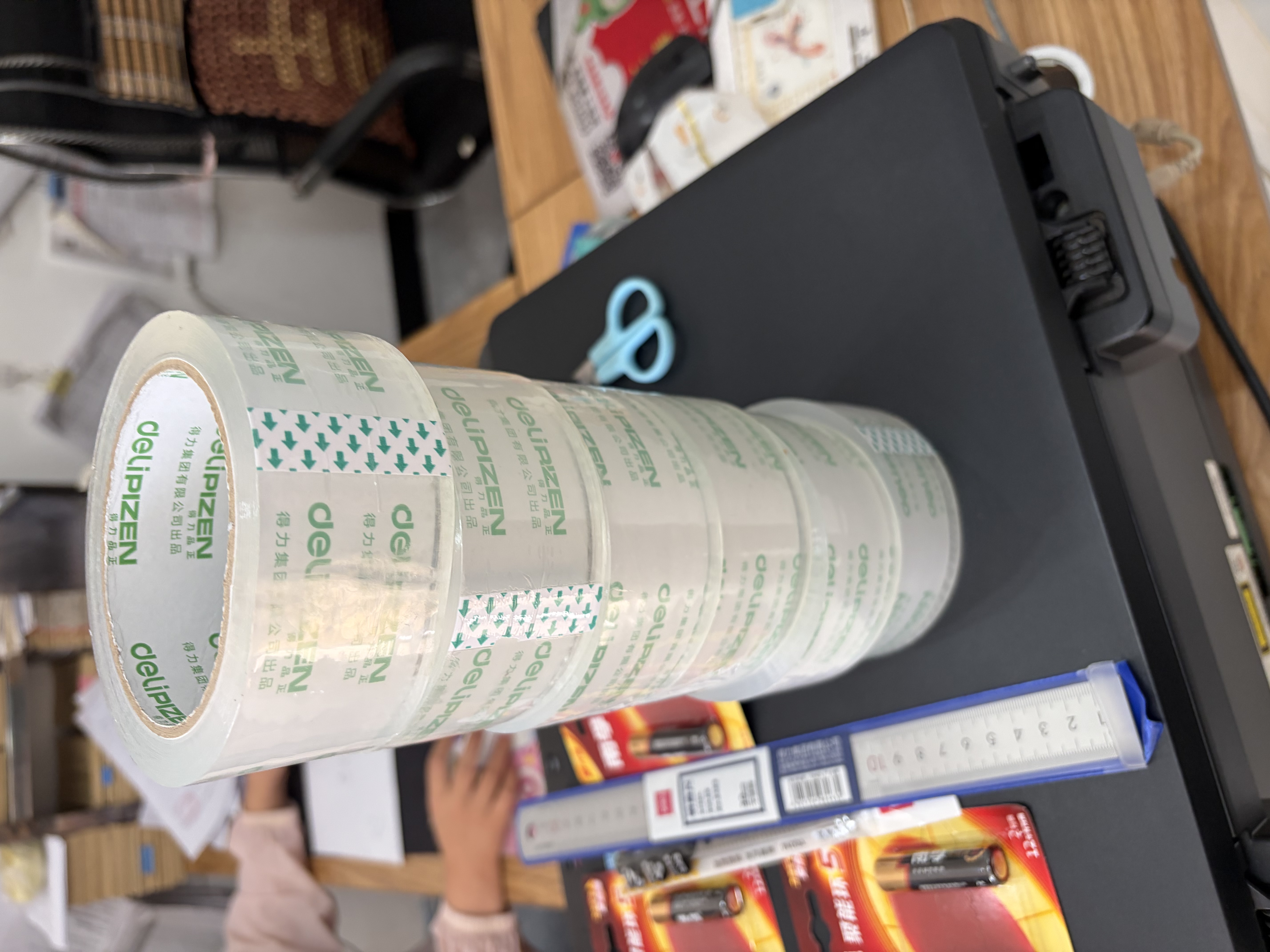 得力（deli）品正高品质高透明封箱胶带打包胶带 防台风胶带加固 45mm*60m*50um 6卷/筒 办公用品 筒装 33192 实拍图