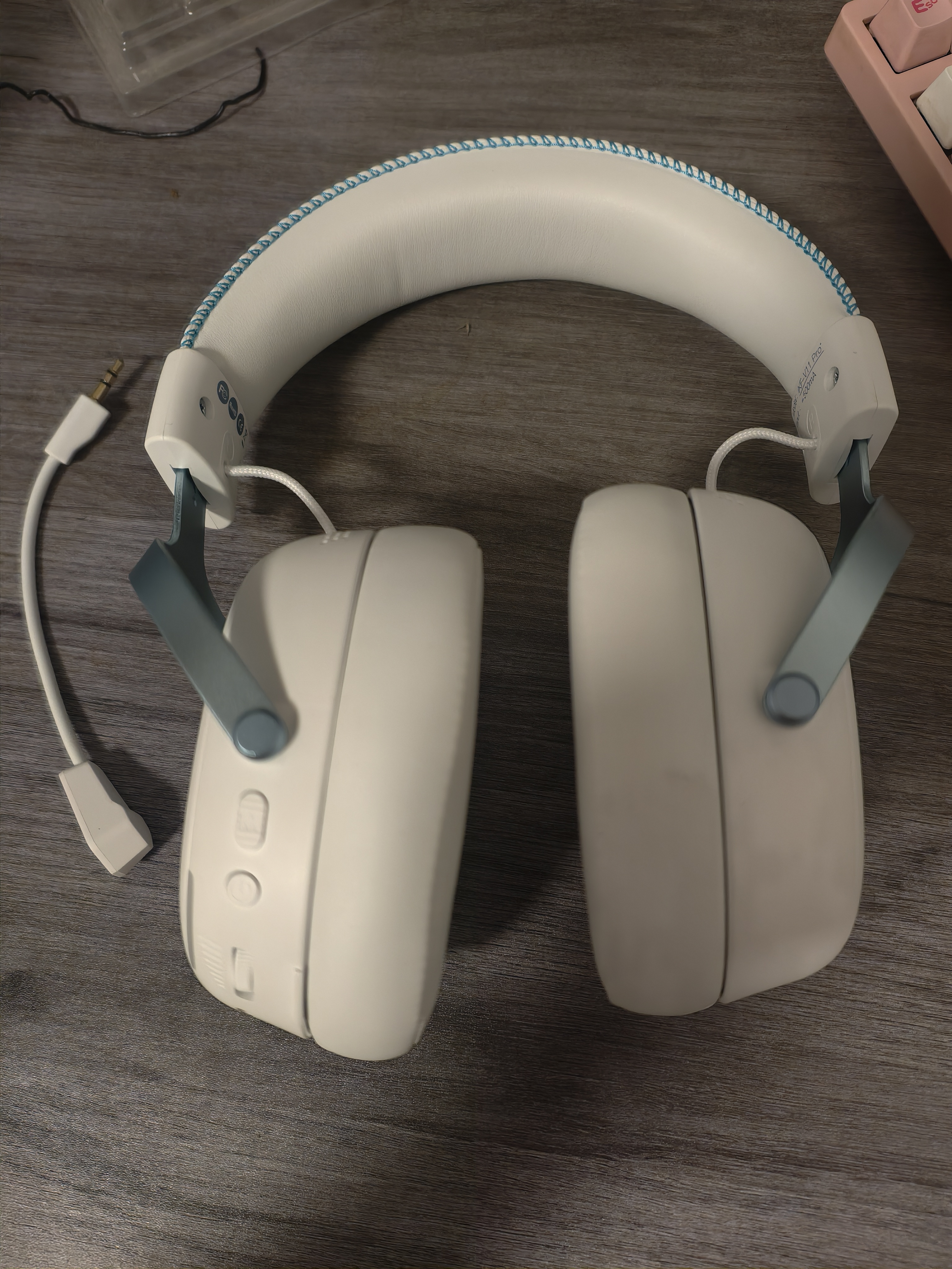 iKF V11 Pro2.0四模游戏耳机头戴式无线电竞屏显2.4G蓝牙FPS专用7.1声场三角洲驱动听声辨位  白蓝色 实拍图