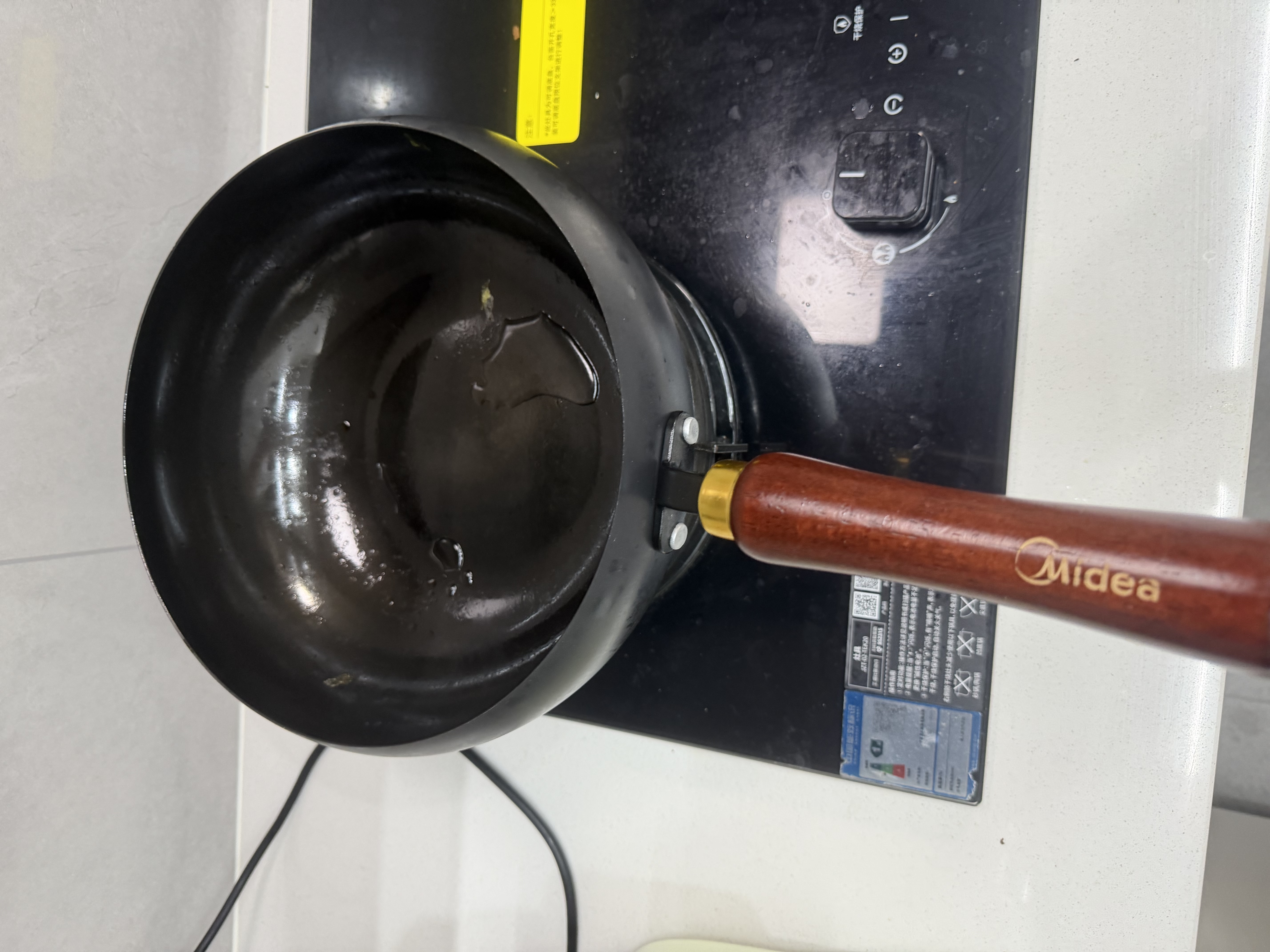 美的（Midea）大肚锅炒锅铁锅炒菜锅不粘精铁平底南瓜锅电磁炉燃气通用不易生锈 实拍图