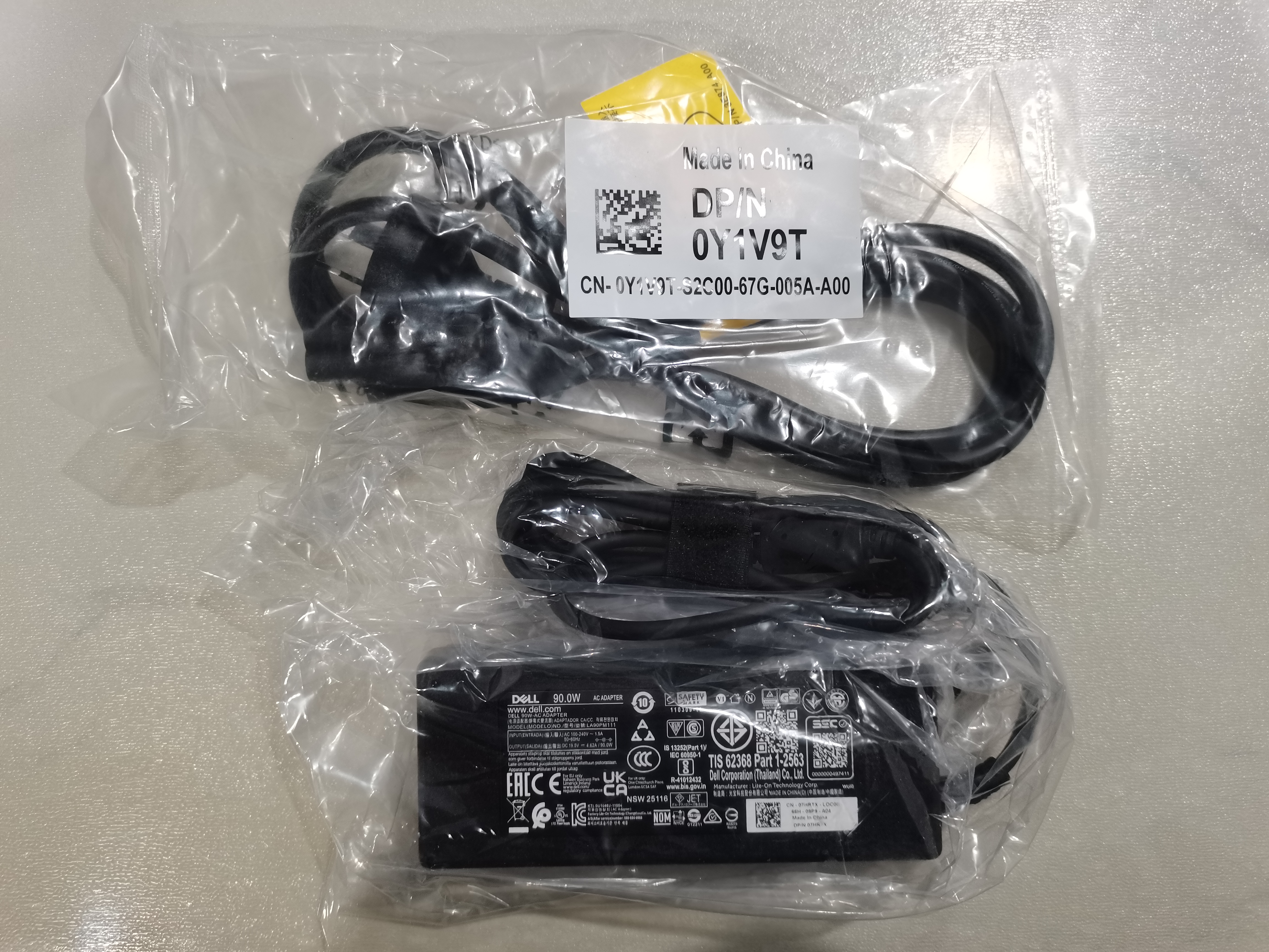 戴尔笔记本电脑充电器 原装 电源适配器 电源线 Type-C接口 大/小圆孔 笔记本充电器 90W-4.5mm 小圆口 实拍图