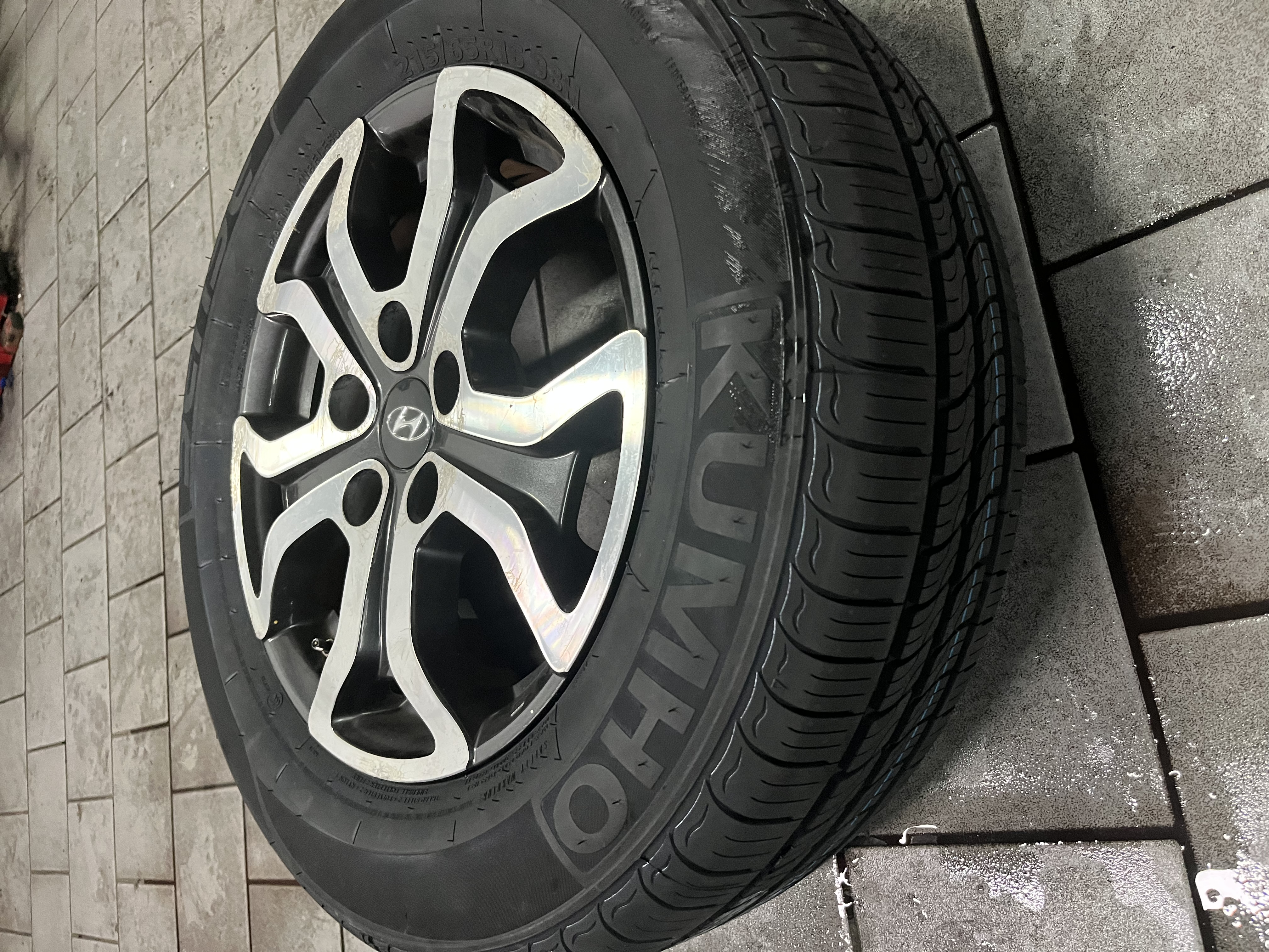 锦湖轮胎KUMHO汽车轮胎 215/65R16 98H  KR26 适配途胜/狮跑/瑞虎 实拍图