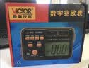 胜利仪器（VICTOR）兆欧表 绝缘表 绝缘电阻测试仪 250V/500V/1000V 数字摇表 VC60B+ 实拍图