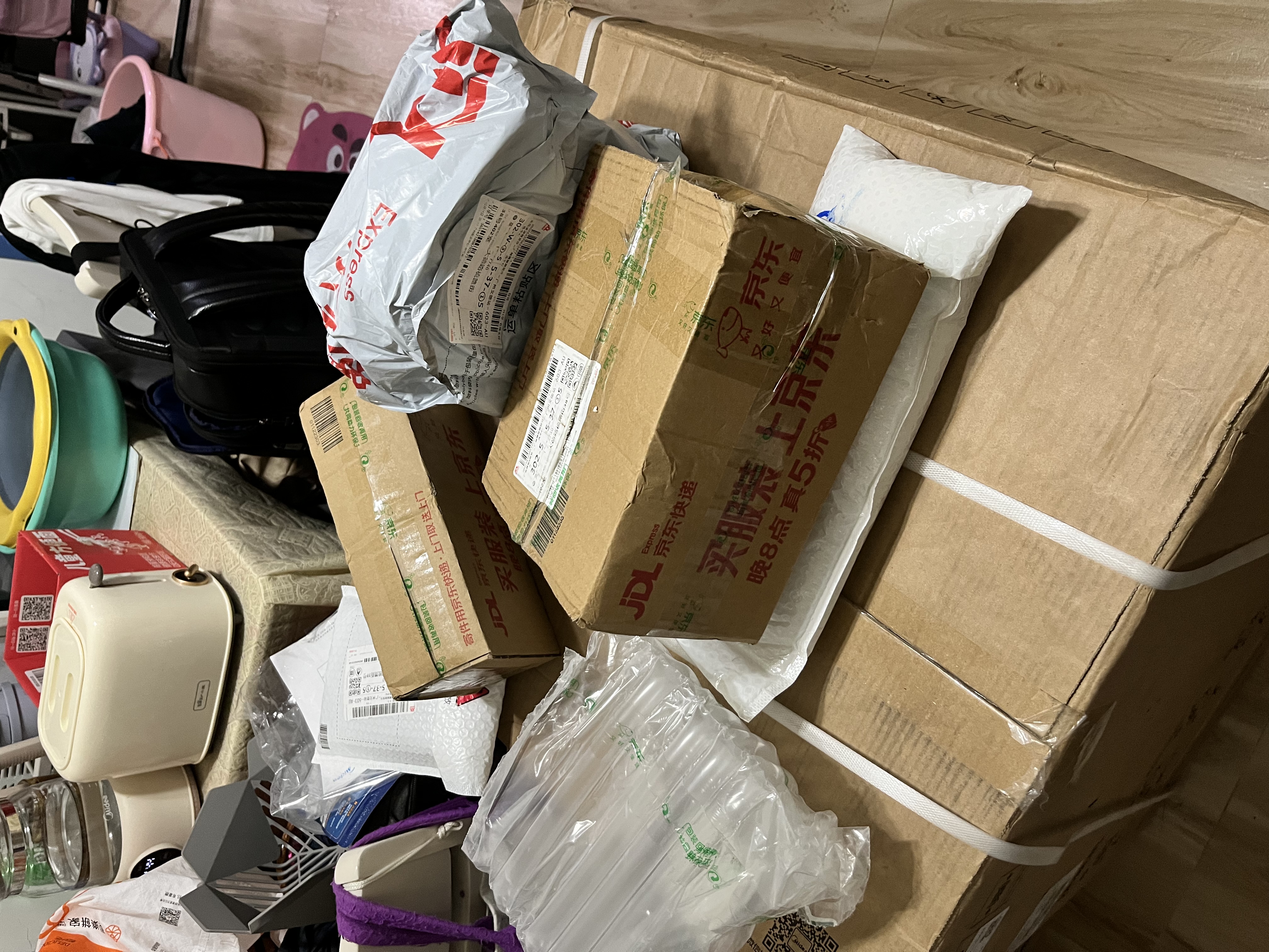 康夫（CONFU）高速护发吹风机中空无叶家用大功率大风力速干等离子不伤发电吹风筒生日礼物送女友F9樱粉套装礼盒 实拍图